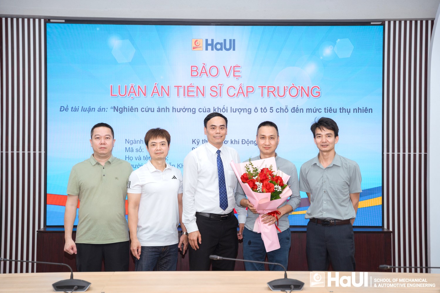 Trường Cơ khí - Ô tô, HaUI có thêm một Tân Tiến sĩ - Khẳng định chiến lược nâng cao chất lượng đội ngũ giảng viên