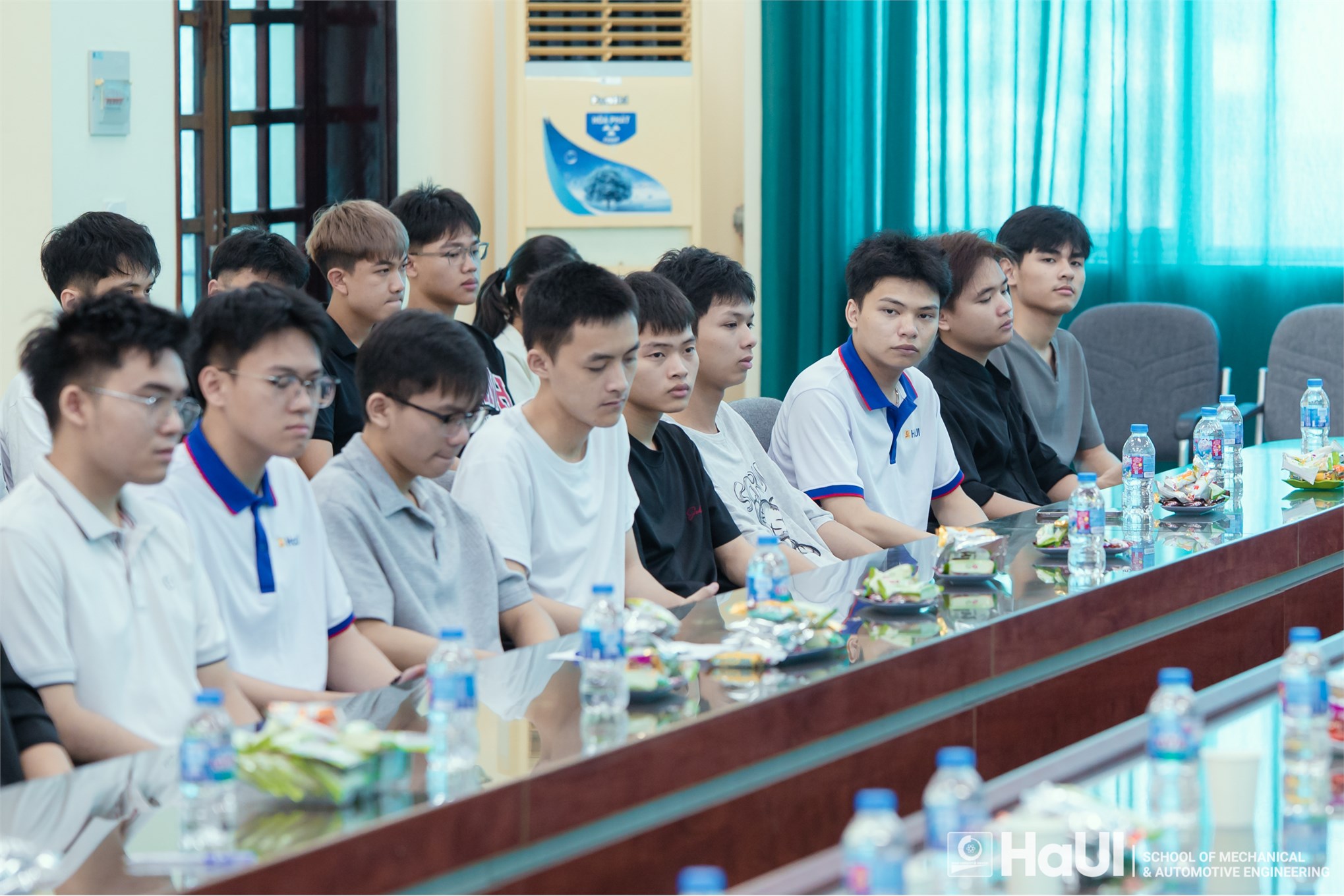 Hội nghị Lớp trưởng, Bí thư chi đoàn Trường Cơ khí – Ô tô: Diễn đàn dân chủ, khẳng định chiến lược “lấy sinh viên làm trung tâm”