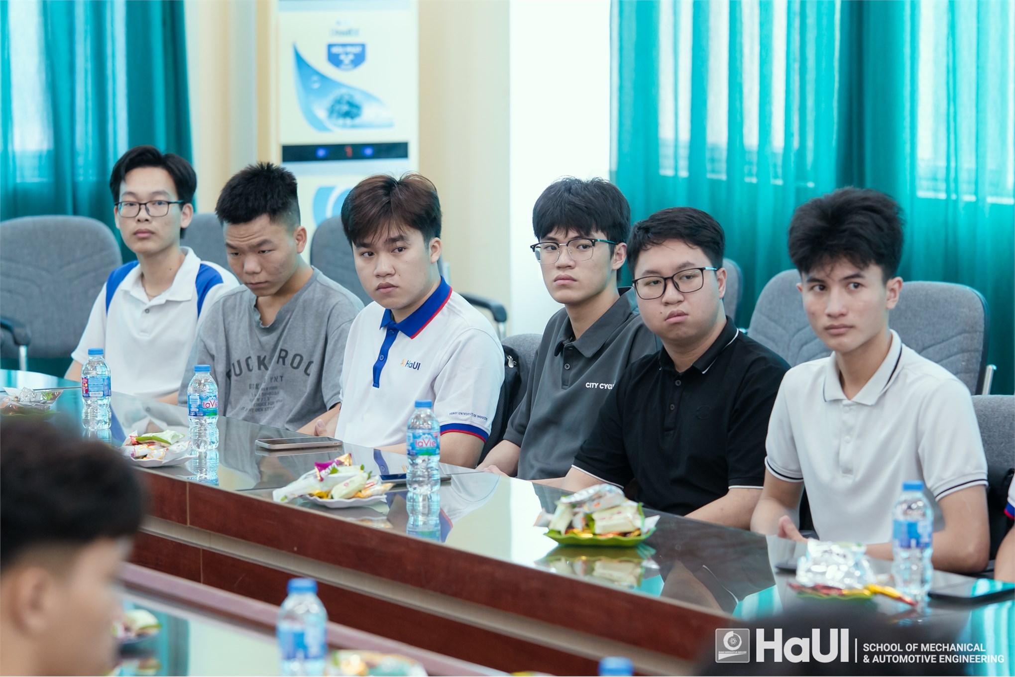 Hội nghị Lớp trưởng, Bí thư chi đoàn Trường Cơ khí – Ô tô: Diễn đàn dân chủ, khẳng định chiến lược “lấy sinh viên làm trung tâm”