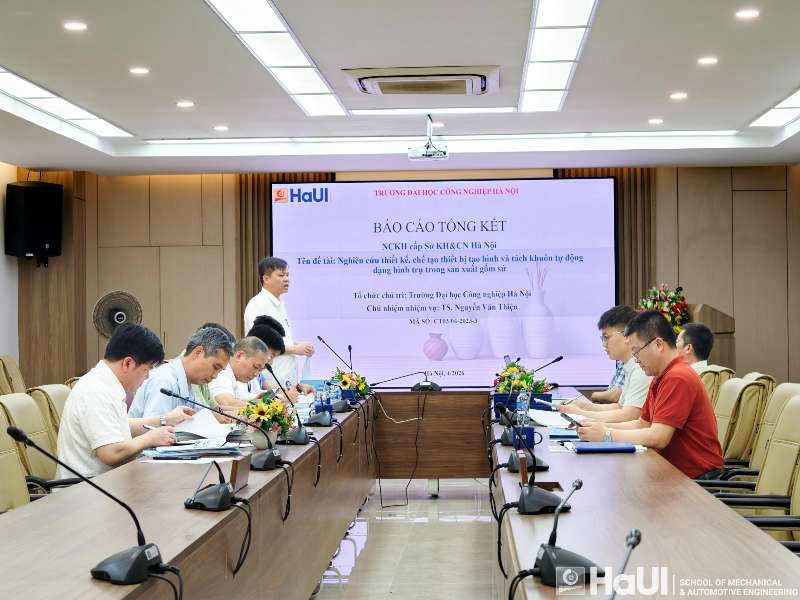 Nghiệm thu cấp cơ sở đề tài KH&CN cấp Thành phố Hà Nội về nghiên cứu thiết kế, chế tạo thiết bị tạo hình và tách khuôn gốm sứ