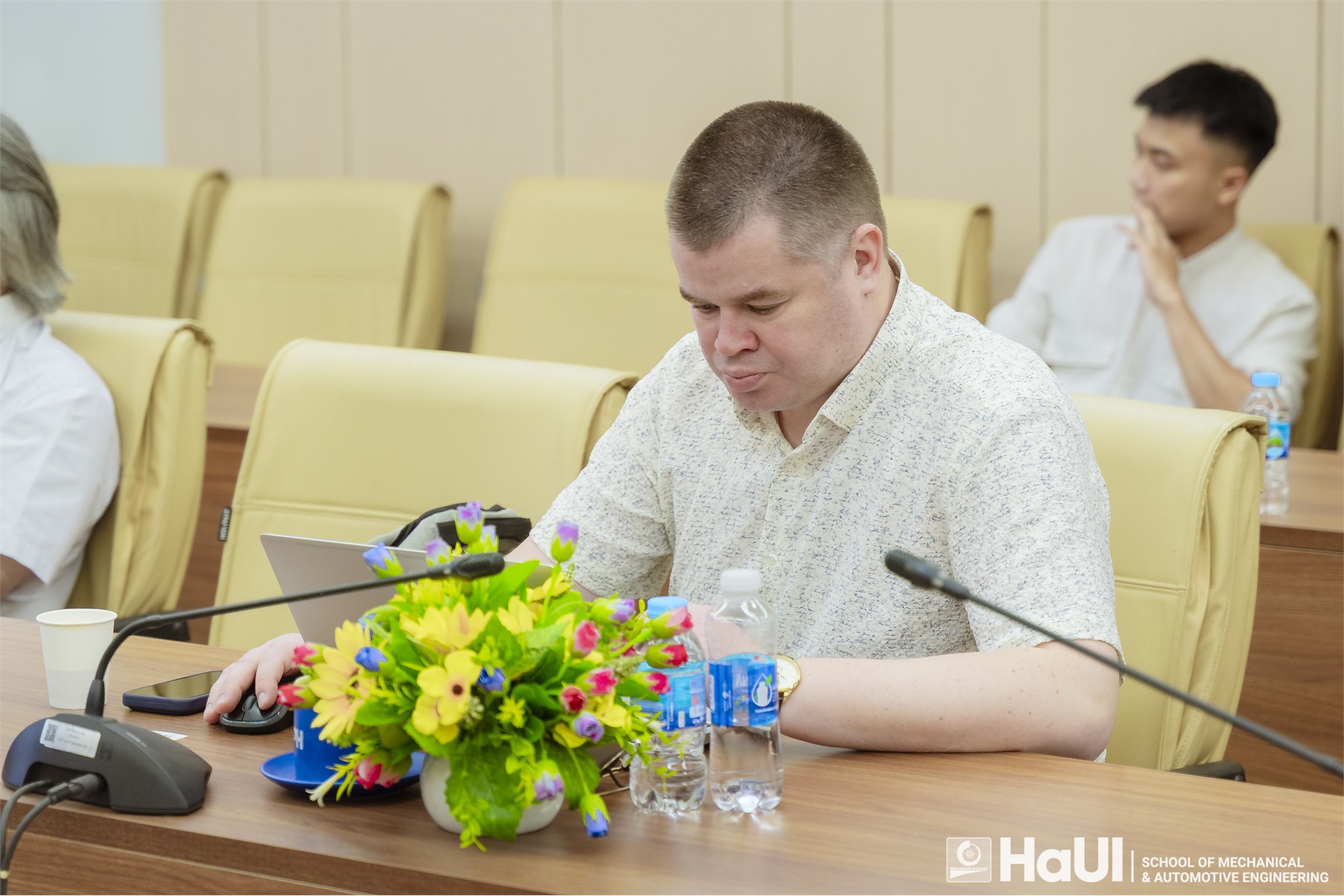 Hội thảo khoa học: Nhiên liệu xanh, công nghệ bền vững và ứng dụng trí tuệ nhân tạo trong kỹ thuật ô tô