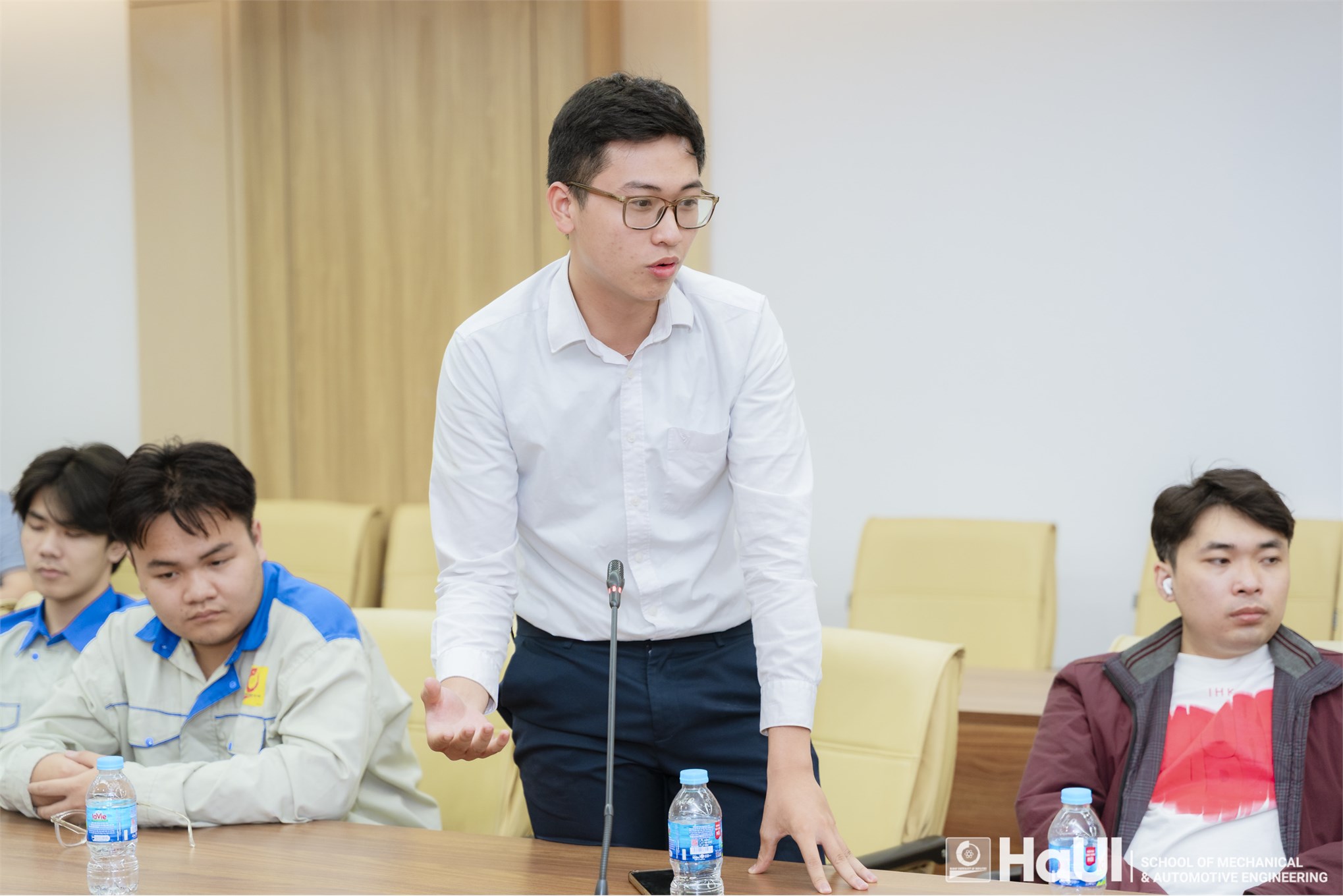 Hội thảo khoa học: Nhiên liệu xanh, công nghệ bền vững và ứng dụng trí tuệ nhân tạo trong kỹ thuật ô tô