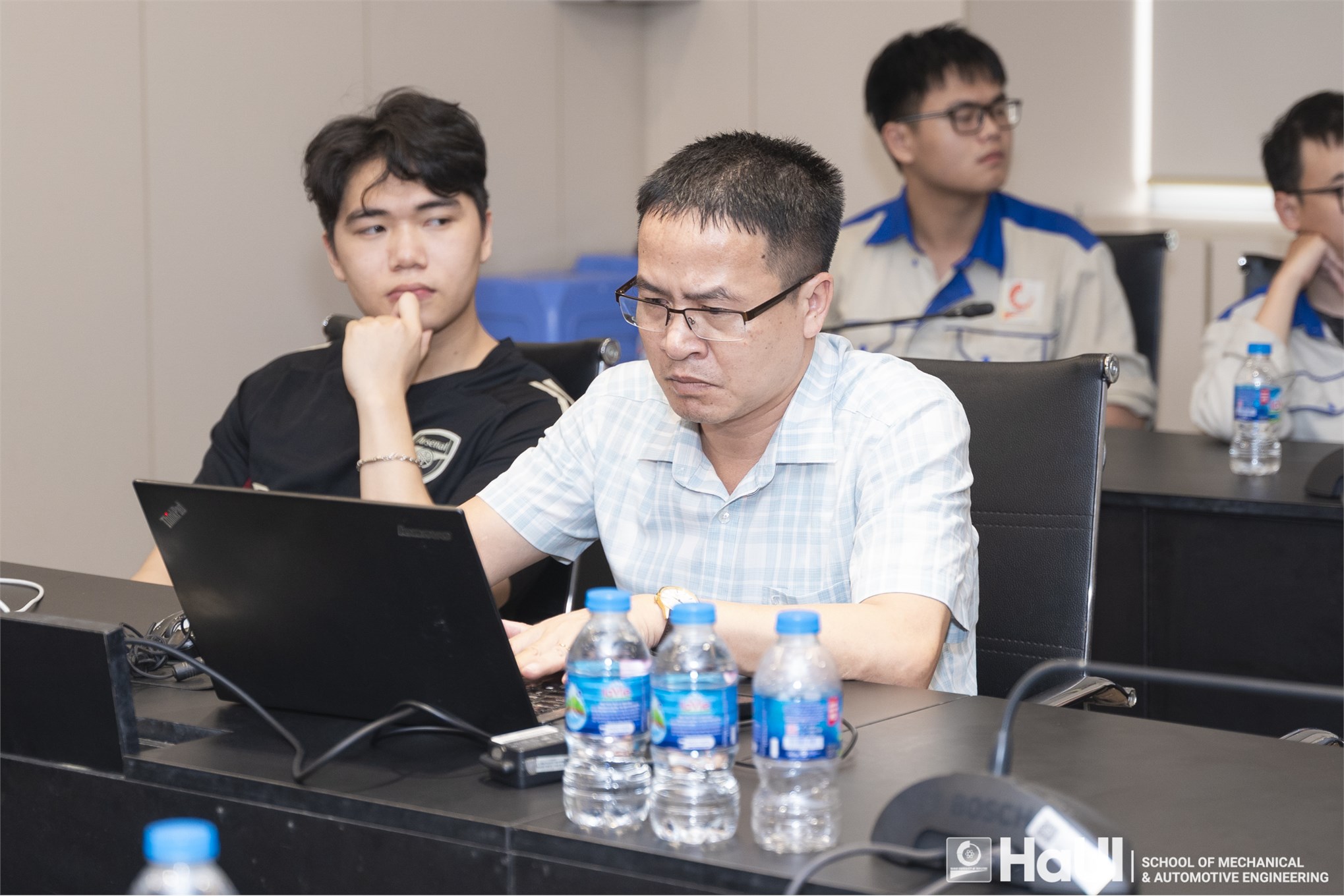 Hội thảo khoa học “Công nghệ số trong tự động hóa quá trình sản xuất” tại Trường Cơ khí – Ô tô