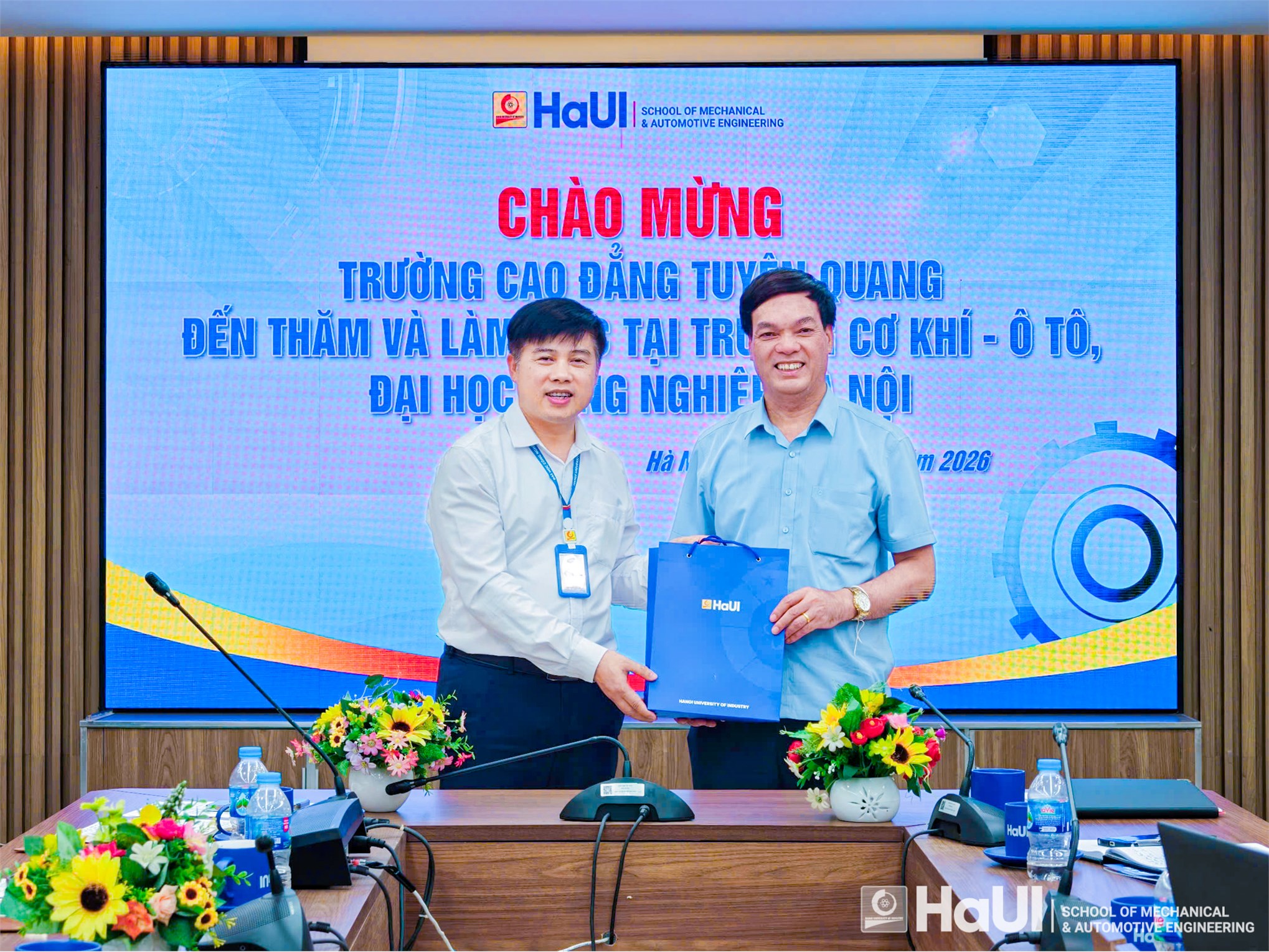 Lan tỏa tri thức – Trường Cơ khí – Ô tô, HaUI đồng hành cùng Cao đẳng Tuyên Quang