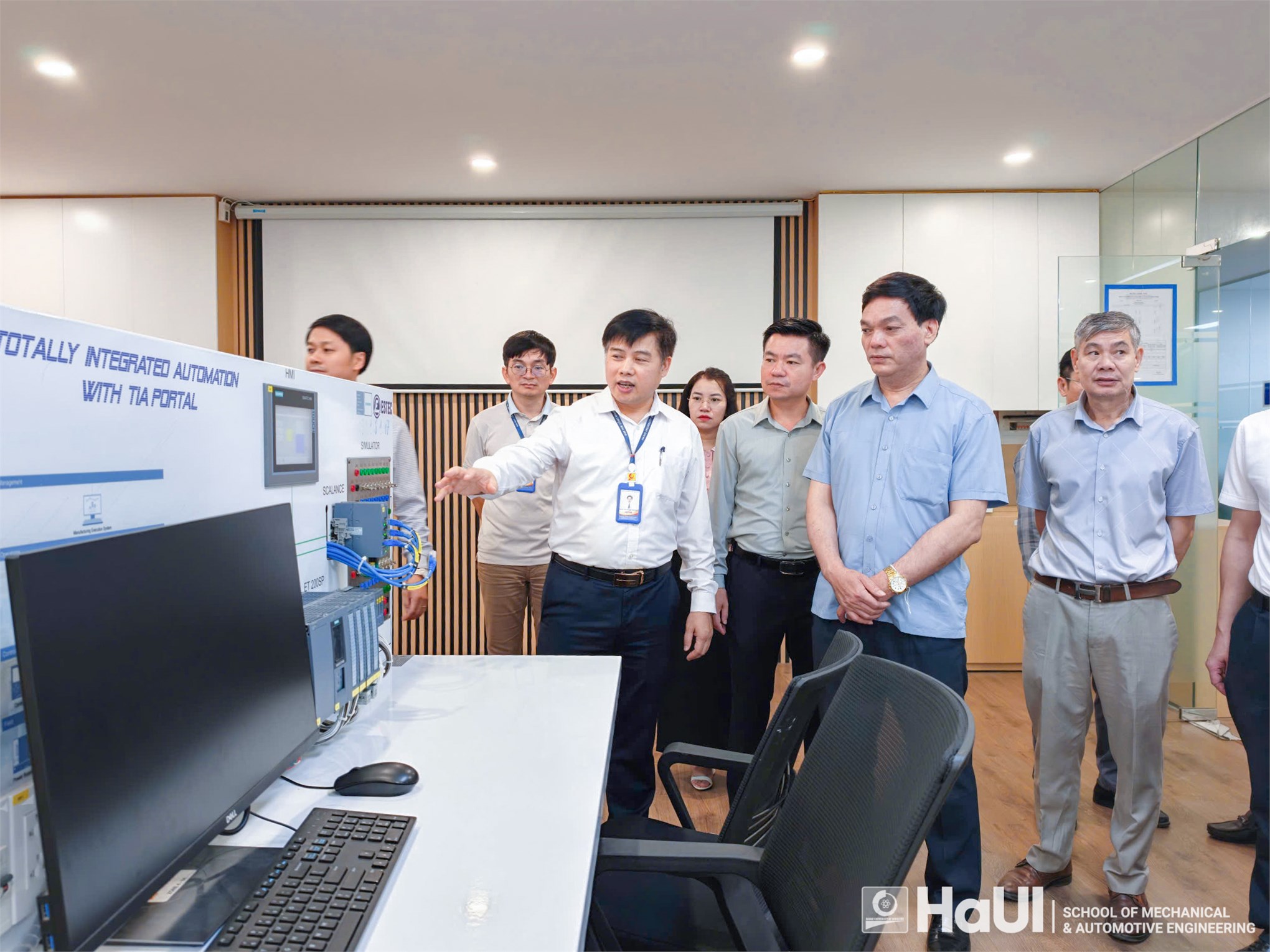 Lan tỏa tri thức – Trường Cơ khí – Ô tô, HaUI đồng hành cùng Cao đẳng Tuyên Quang