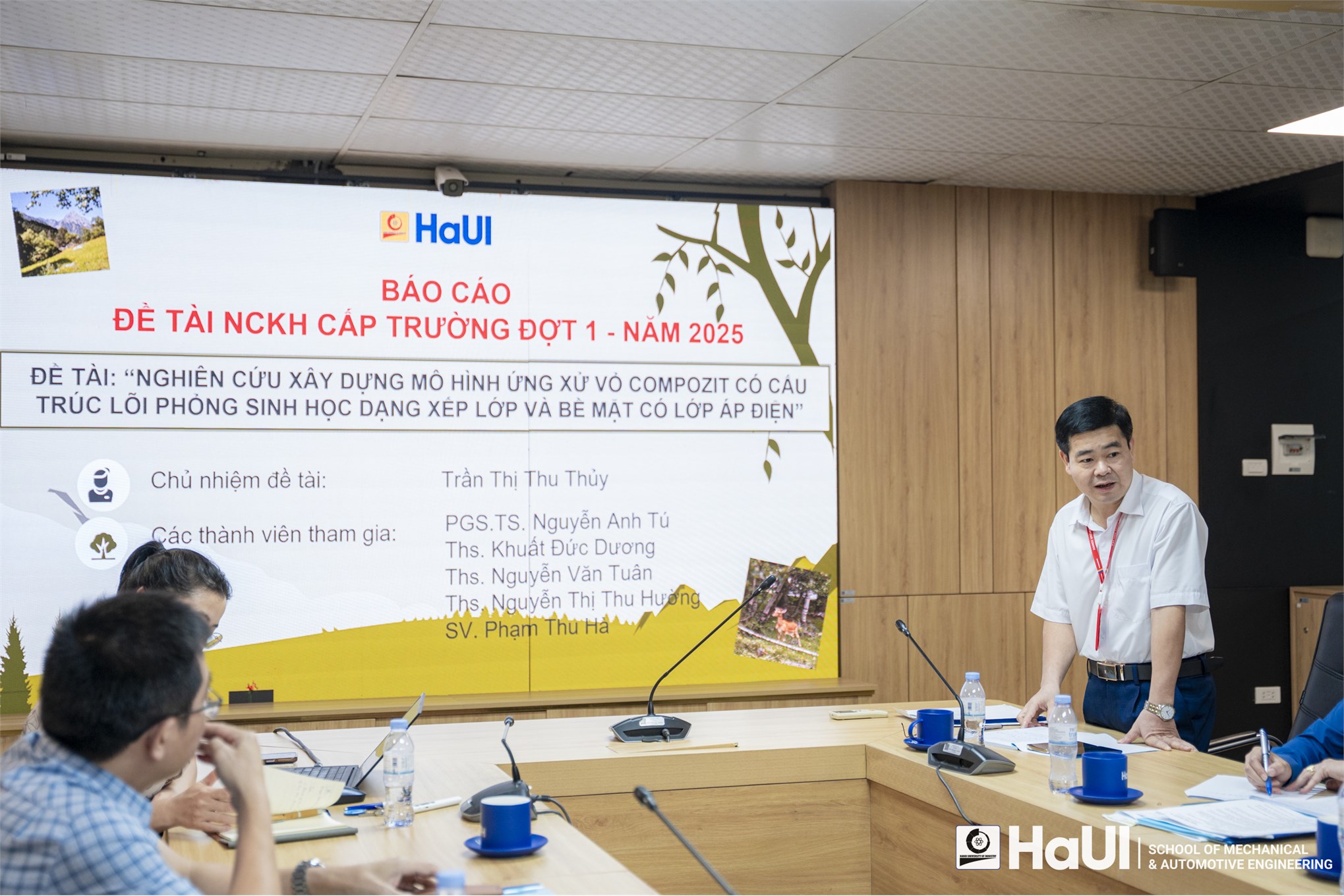 Đánh giá, nghiệm thu đề tài KH&CN cấp Trường: “Nghiên cứu xây dựng mô hình ứng xử vỏ compozit có cấu trúc lõi phỏng sinh học dạng xếp lớp và bề mặt có lớp áp điện”