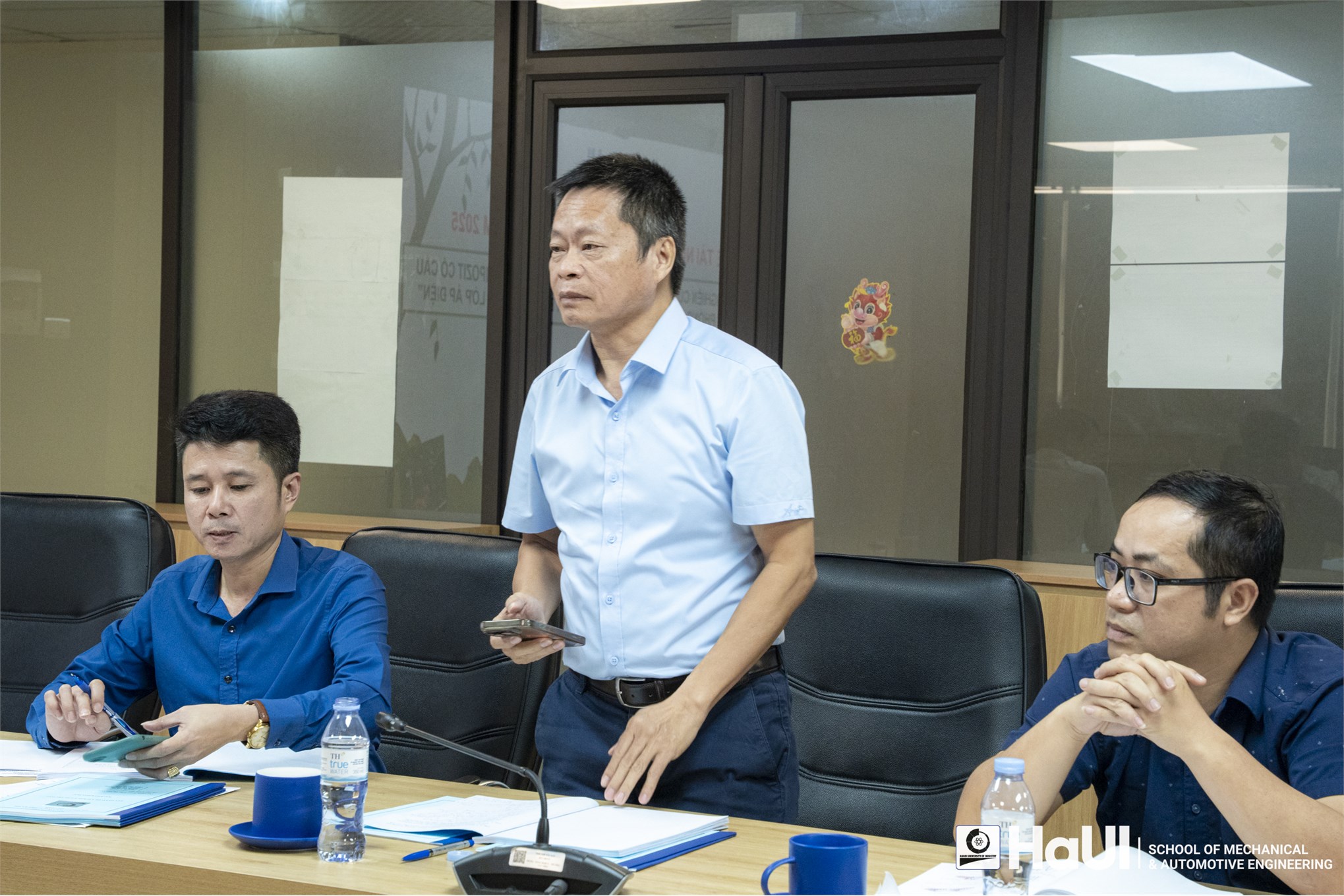 Đánh giá, nghiệm thu đề tài KH&CN cấp Trường: “Nghiên cứu xây dựng mô hình ứng xử vỏ compozit có cấu trúc lõi phỏng sinh học dạng xếp lớp và bề mặt có lớp áp điện”