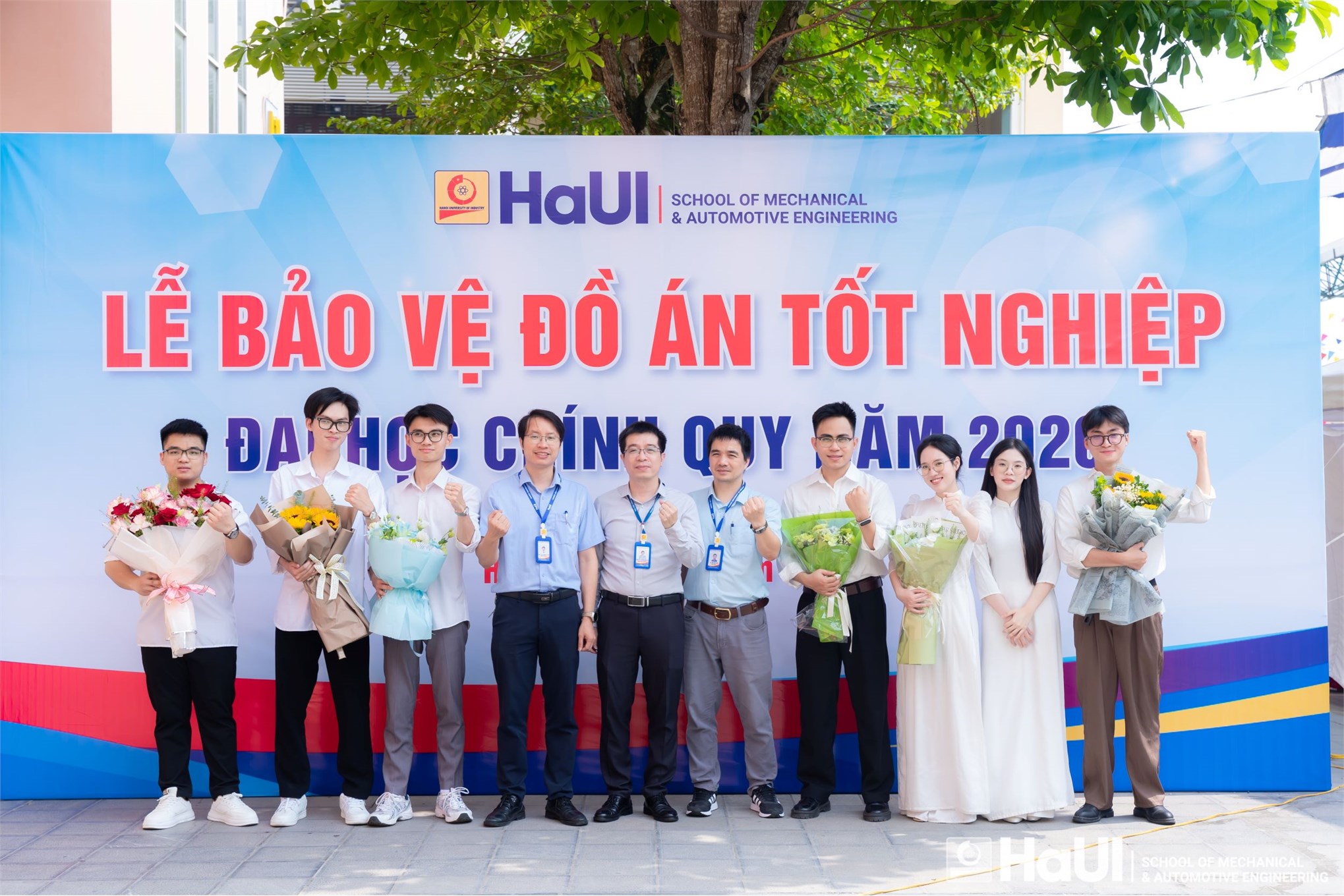Dấu ấn từ lễ bảo vệ đồ án tốt nghiệp chương trình giảng dạy bằng tiếng Anh tại Trường Cơ khí – Ô tô