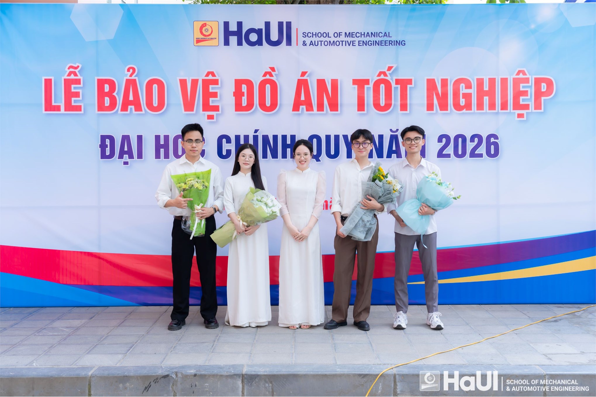 Dấu ấn từ lễ bảo vệ đồ án tốt nghiệp chương trình giảng dạy bằng tiếng Anh tại Trường Cơ khí – Ô tô