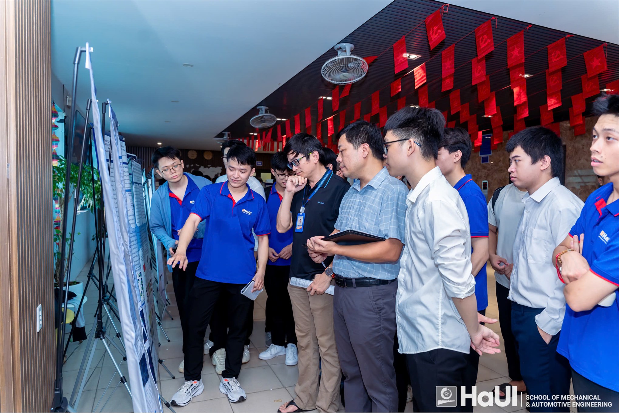 Phong trào nghiên cứu khoa học sinh viên: Hành trình đổi mới tại Trường Cơ khí – Ô tô