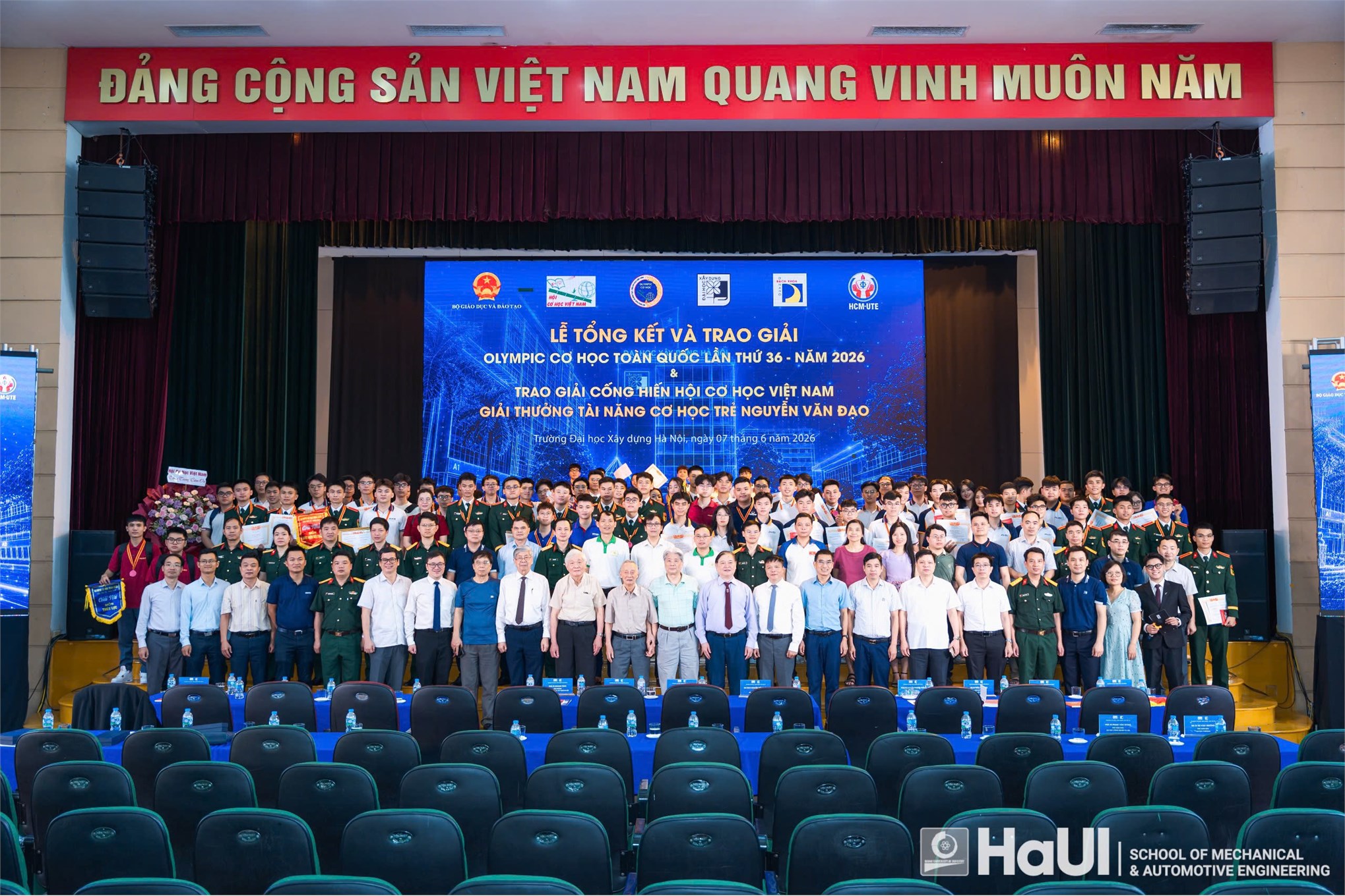 Sinh viên Trường Cơ khí – Ô tô, HaUI khẳng định bản lĩnh tại Olympic Cơ học toàn quốc lần thứ