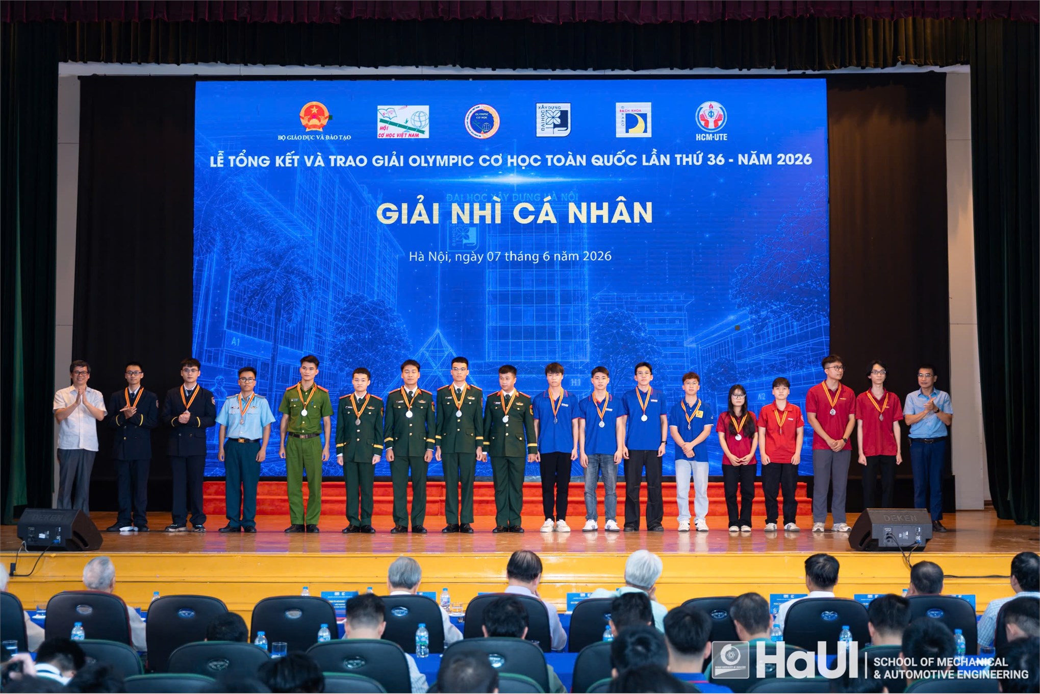Sinh viên Trường Cơ khí – Ô tô, HaUI khẳng định bản lĩnh tại Olympic Cơ học toàn quốc lần thứ