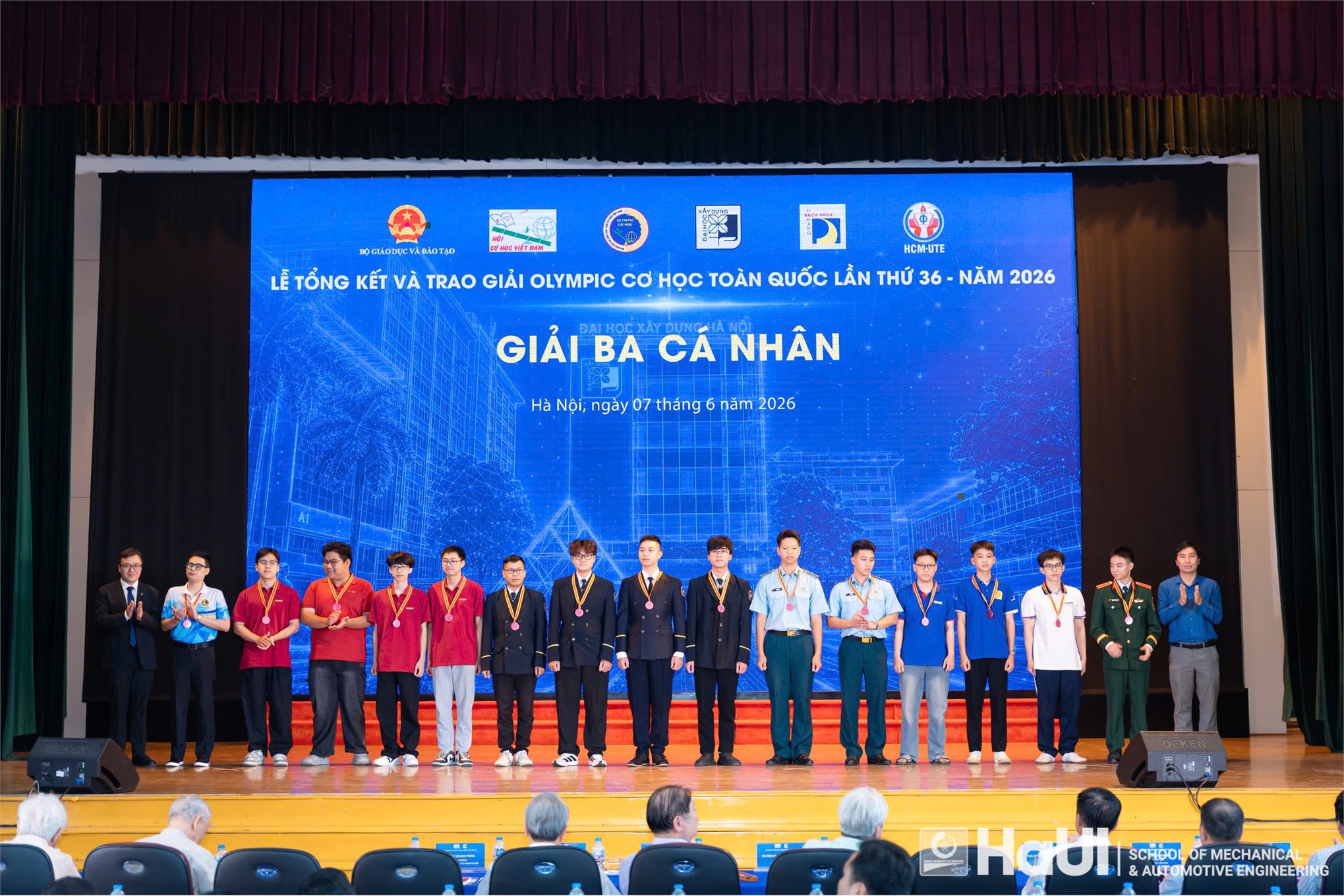 Sinh viên Trường Cơ khí – Ô tô, HaUI khẳng định bản lĩnh tại Olympic Cơ học toàn quốc lần thứ