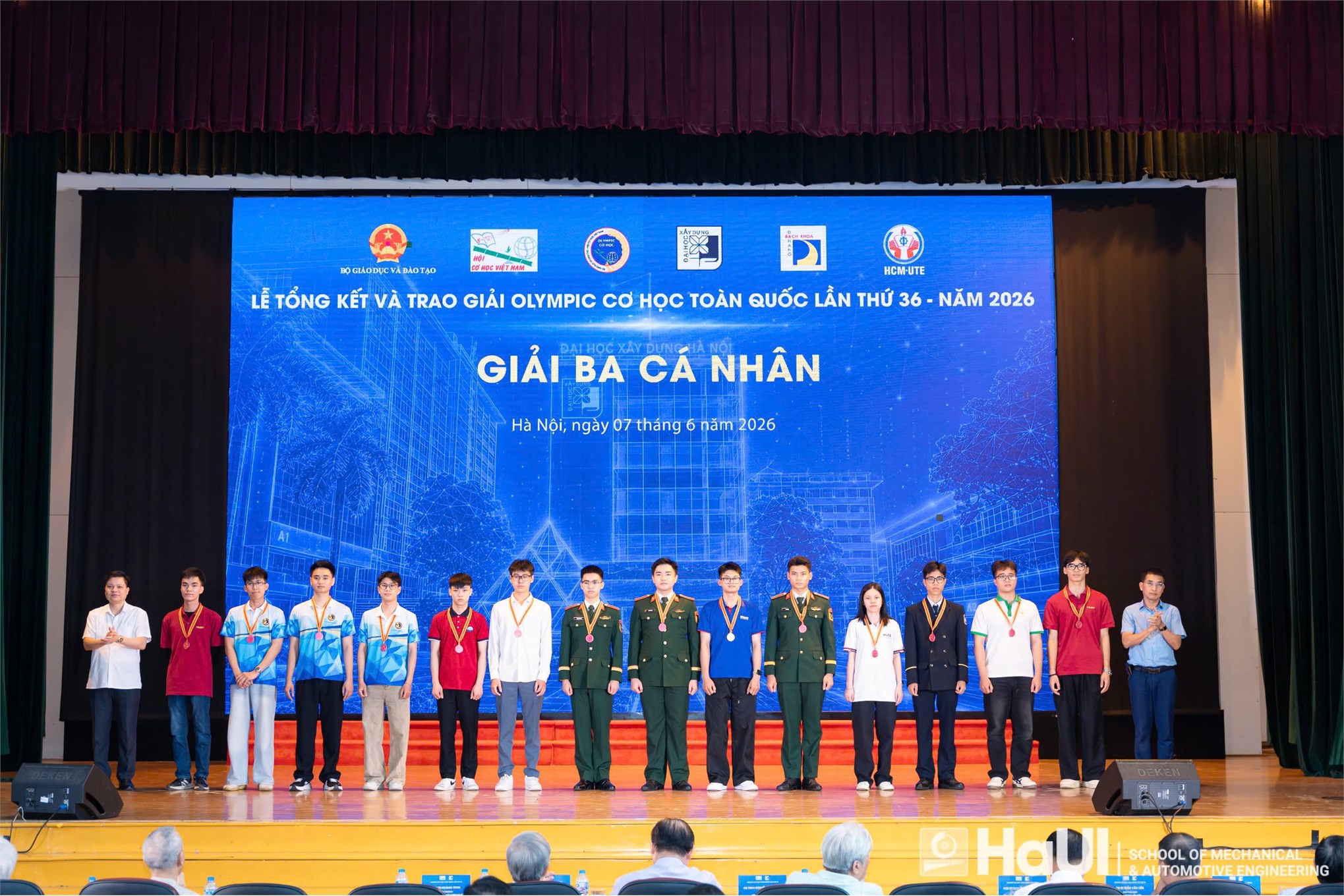 Sinh viên Trường Cơ khí – Ô tô, HaUI khẳng định bản lĩnh tại Olympic Cơ học toàn quốc lần thứ