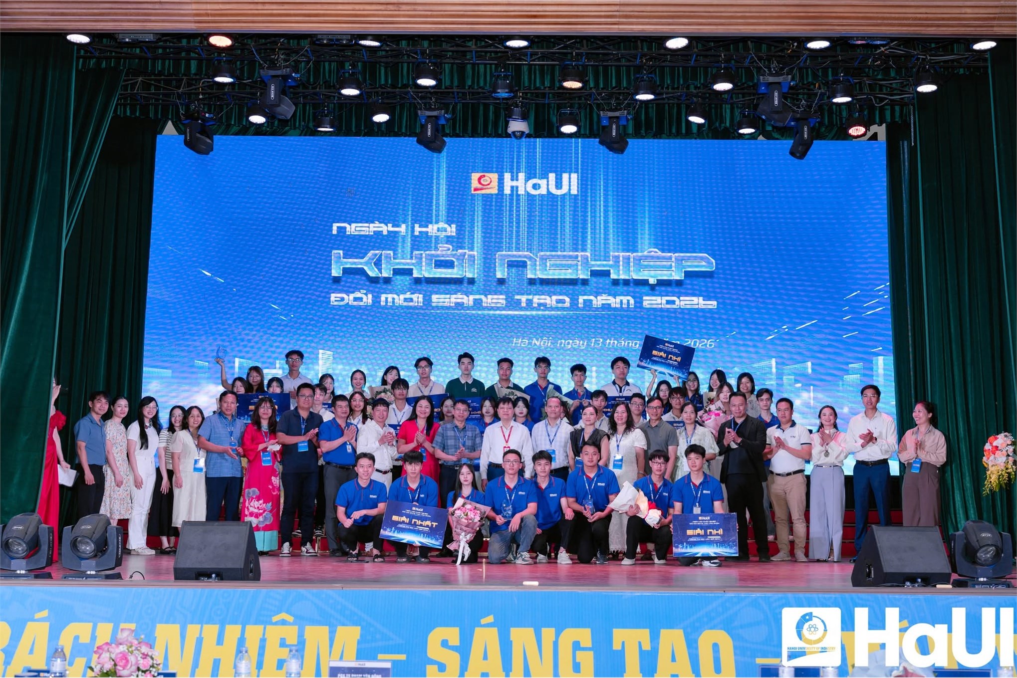 Khi công nghệ mang trái tim nhân văn - sinh viên Trường Cơ khí – Ô tô giành ngôi Á quân vòng thi gọi vốn giả định tại ngày hội khởi nghiệp, đổi mới sáng tạo 2026