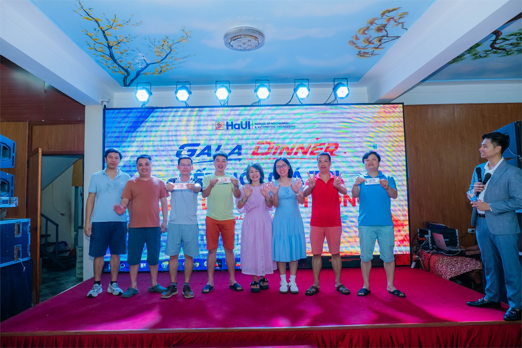 Trường Cơ khí – Ô tô: Hành trình gắn kết, tiếp lửa cho năm học mới