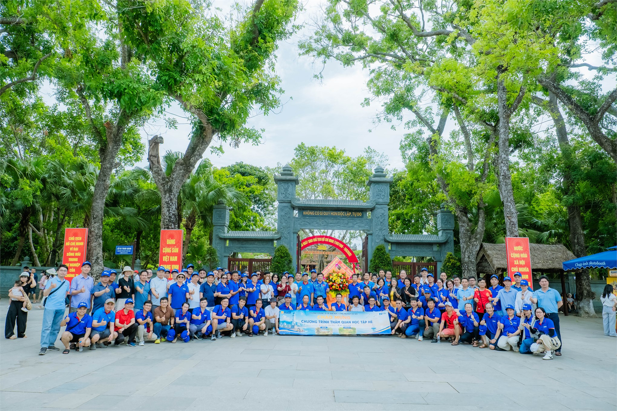 Trường Cơ khí – Ô tô: Hành trình gắn kết, tiếp lửa cho năm học mới