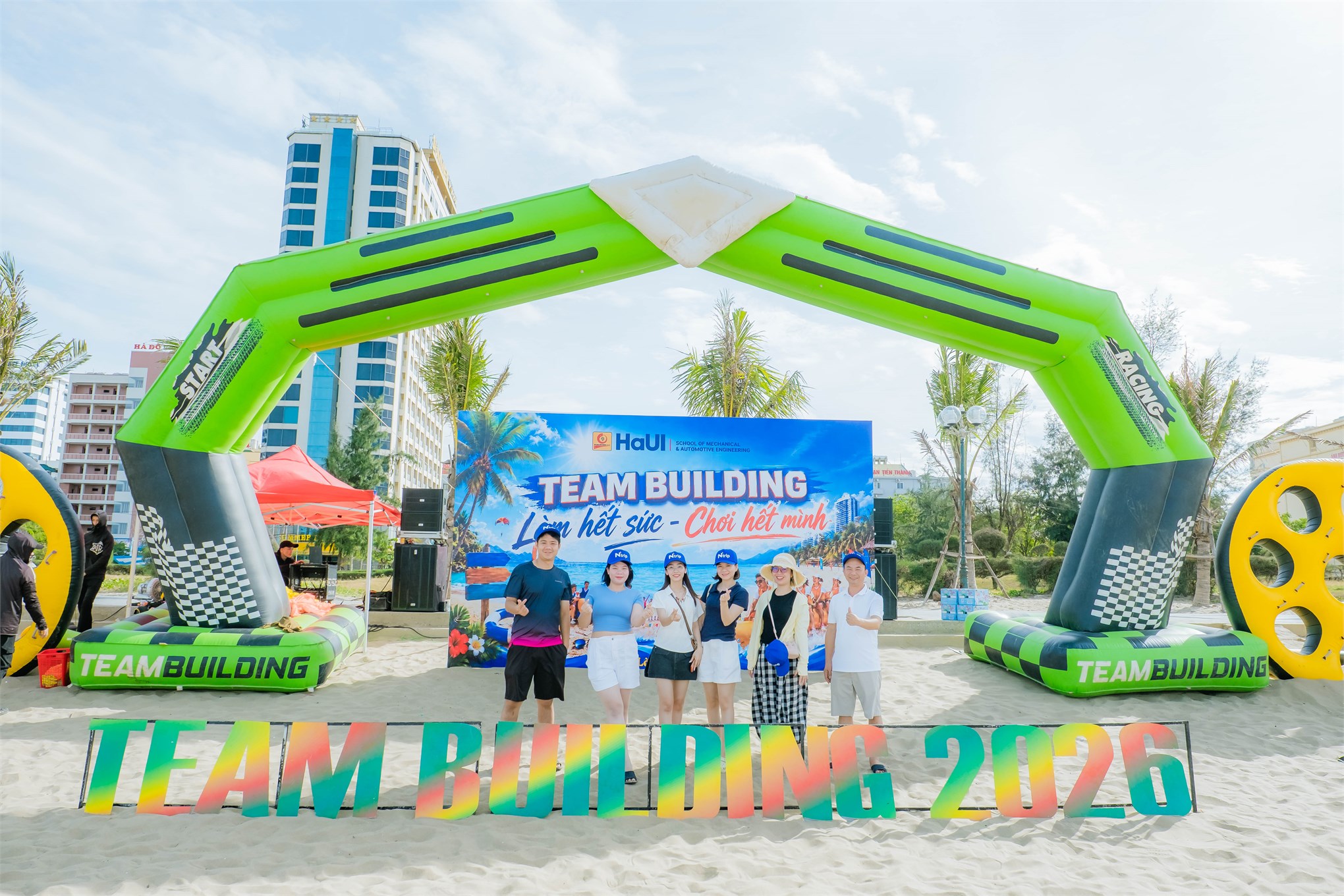 Trường Cơ khí – Ô tô: Hành trình gắn kết, tiếp lửa cho năm học mới