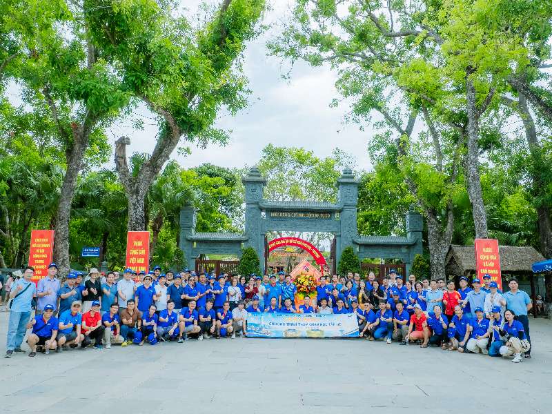 Trường Cơ khí – Ô tô: Hành trình gắn kết, tiếp lửa cho năm học mới