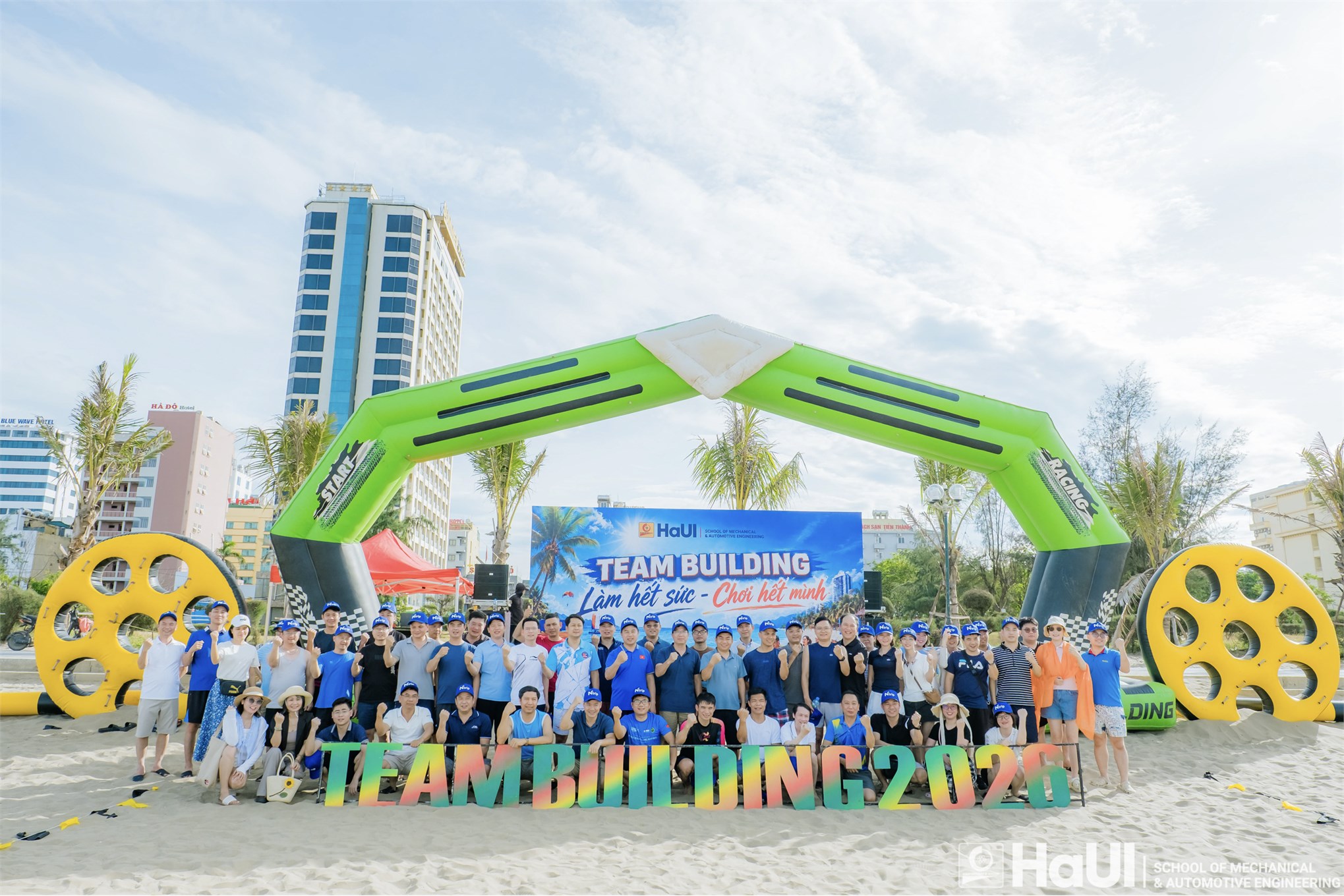 Trường Cơ khí – Ô tô: Hành trình gắn kết, tiếp lửa cho năm học mới