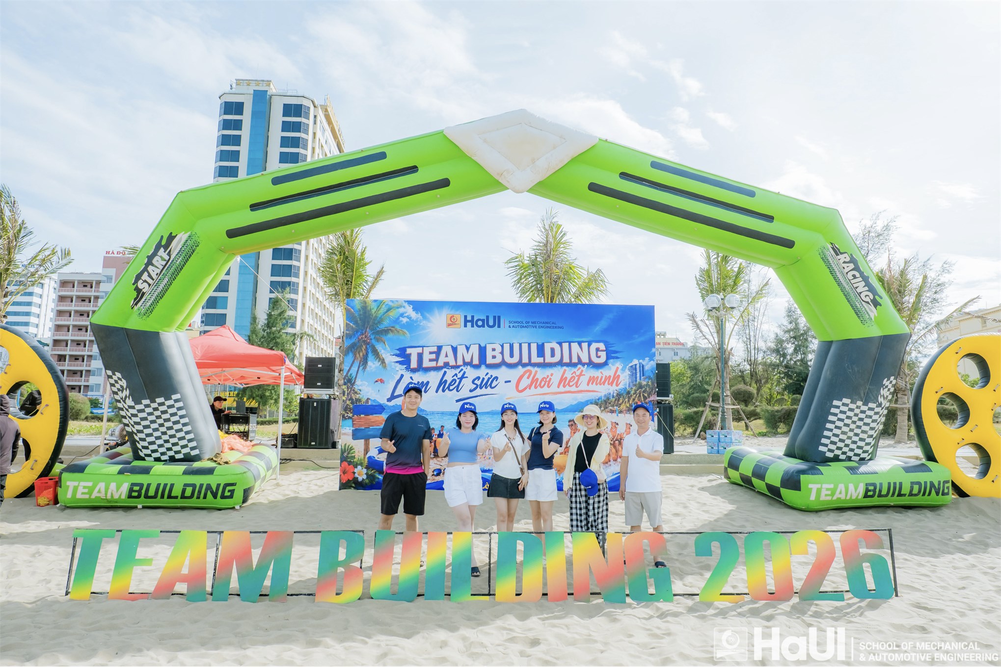 Trường Cơ khí – Ô tô: Hành trình gắn kết, tiếp lửa cho năm học mới