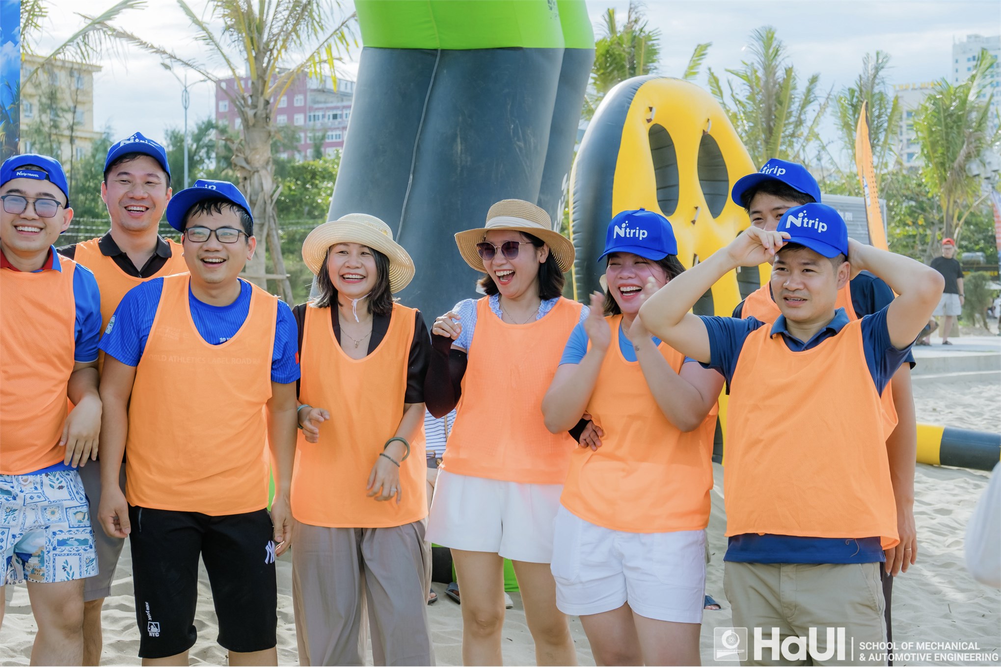 Trường Cơ khí – Ô tô: Hành trình gắn kết, tiếp lửa cho năm học mới