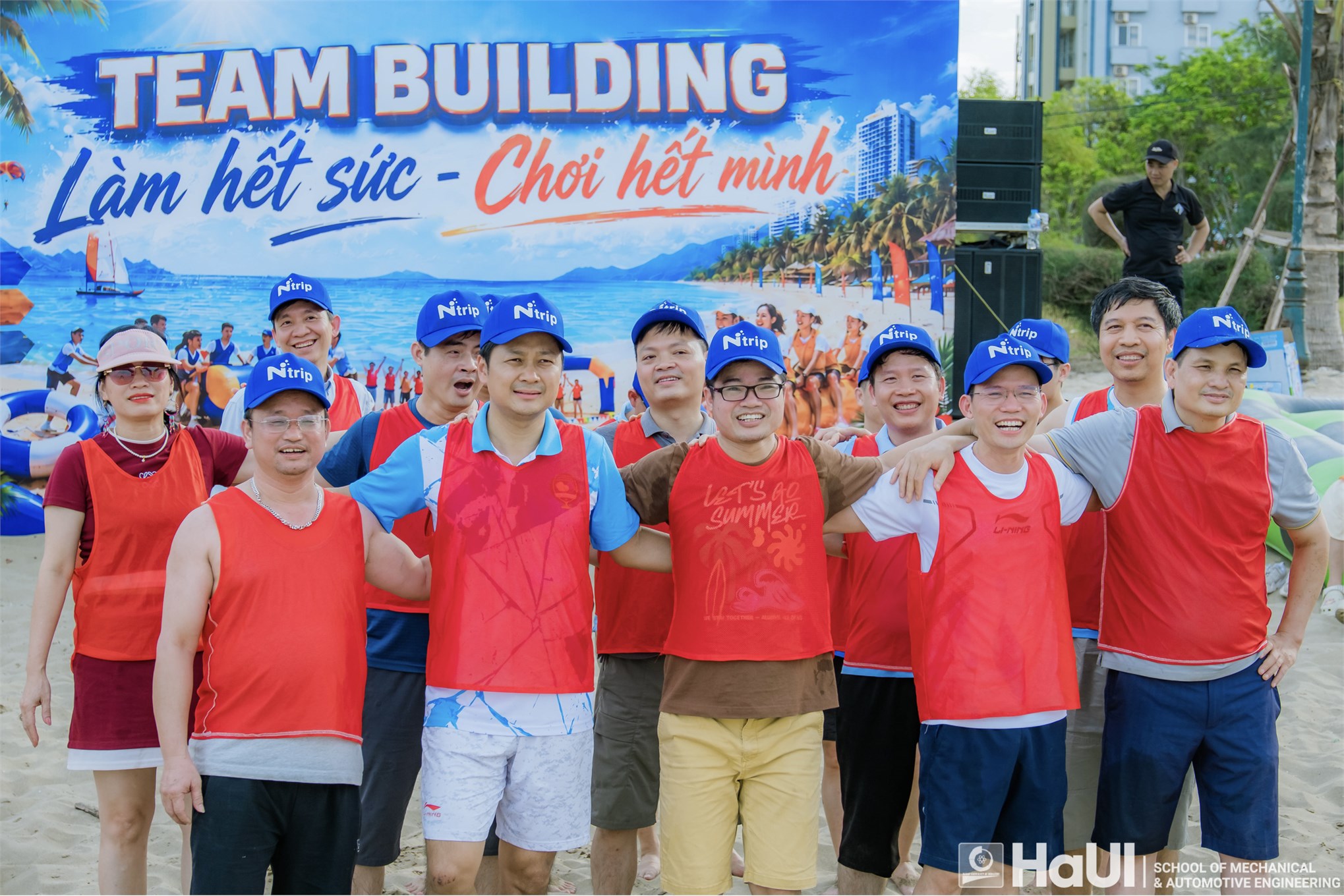 Trường Cơ khí – Ô tô: Hành trình gắn kết, tiếp lửa cho năm học mới