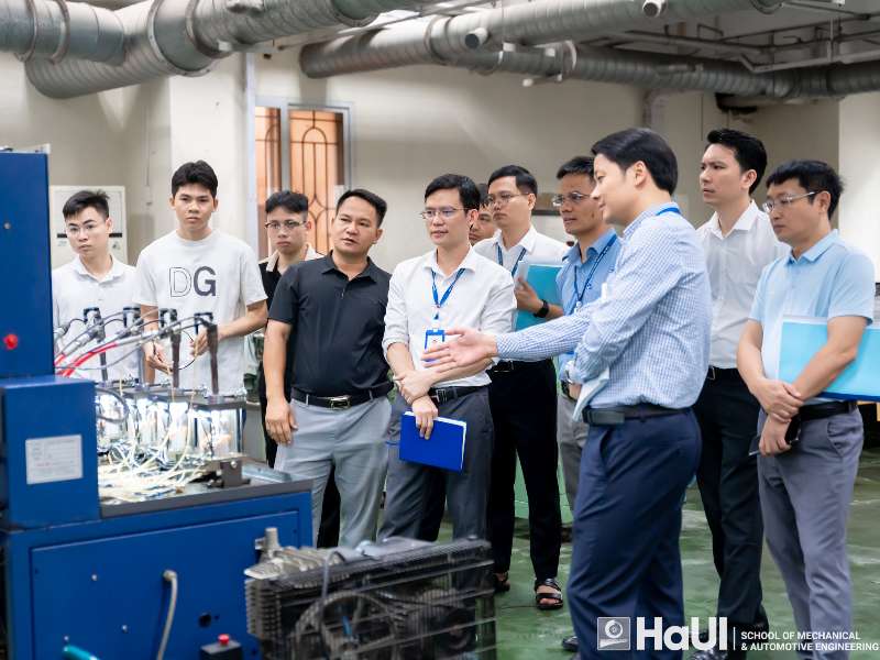 Analysis and Prediction of the Operating Condition of Common Rail Injectors in Diesel Engines under Different Working Conditions Using Experimental Methods Combined with Artificial Intelligence Models