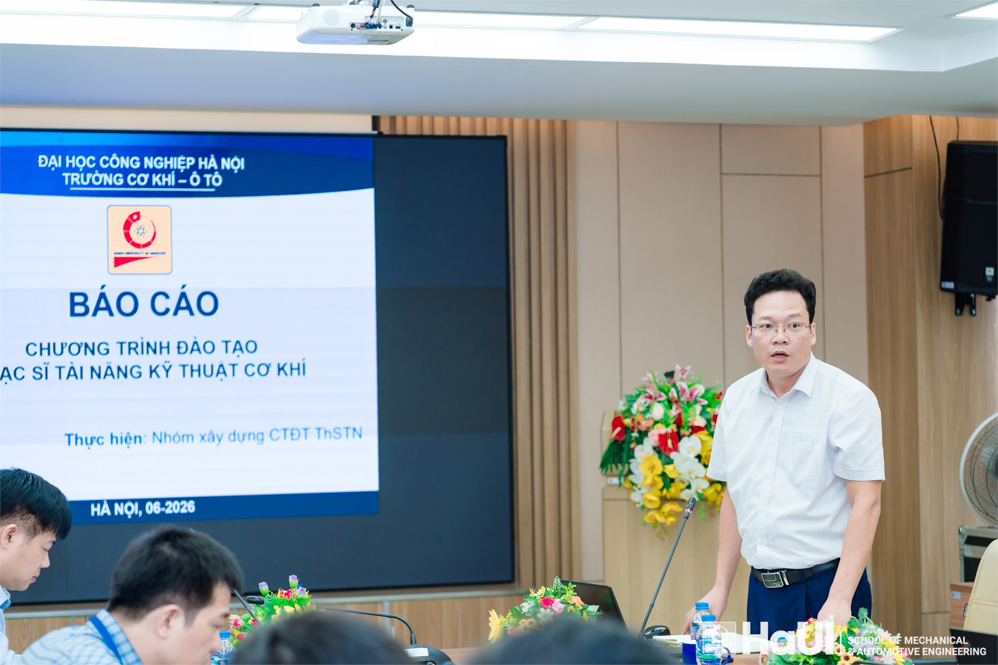 Trường Cơ khí – Ô tô tổ chức hội thảo lấy ý kiến xây dựng các chương trình đào tạo tài năng