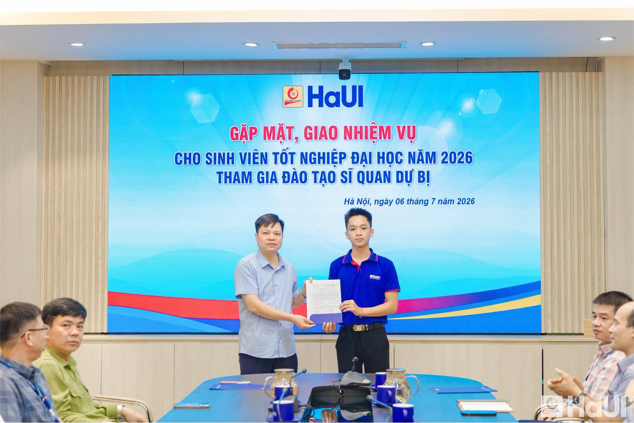 Tân cử nhân Trường Cơ khí – Ô tô mang nhiệt huyết và khát vọng cống hiến vào sự nghiệp xây dựng và bảo vệ tổ quốc