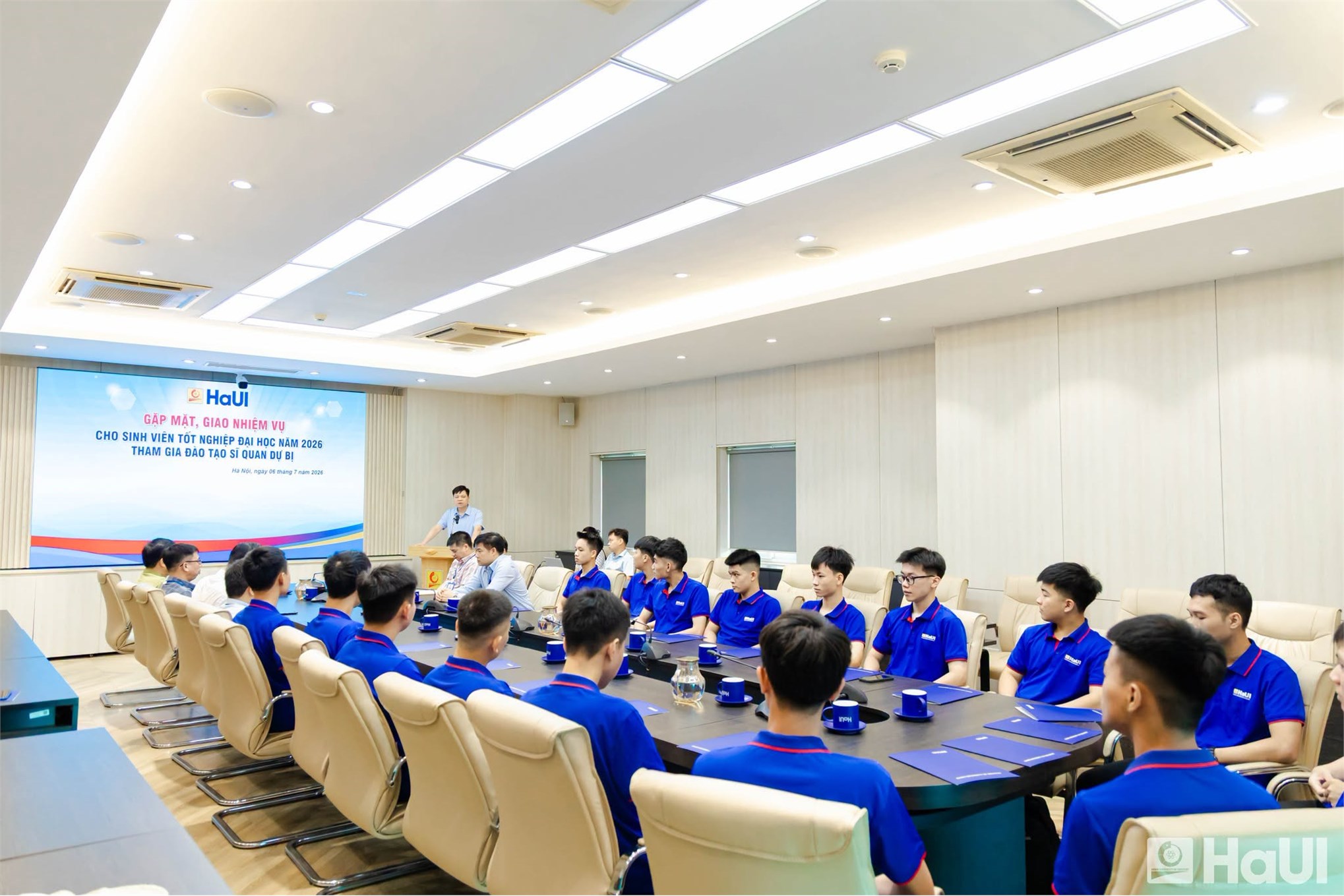 Tân cử nhân Trường Cơ khí – Ô tô mang nhiệt huyết và khát vọng cống hiến vào sự nghiệp xây dựng và bảo vệ tổ quốc