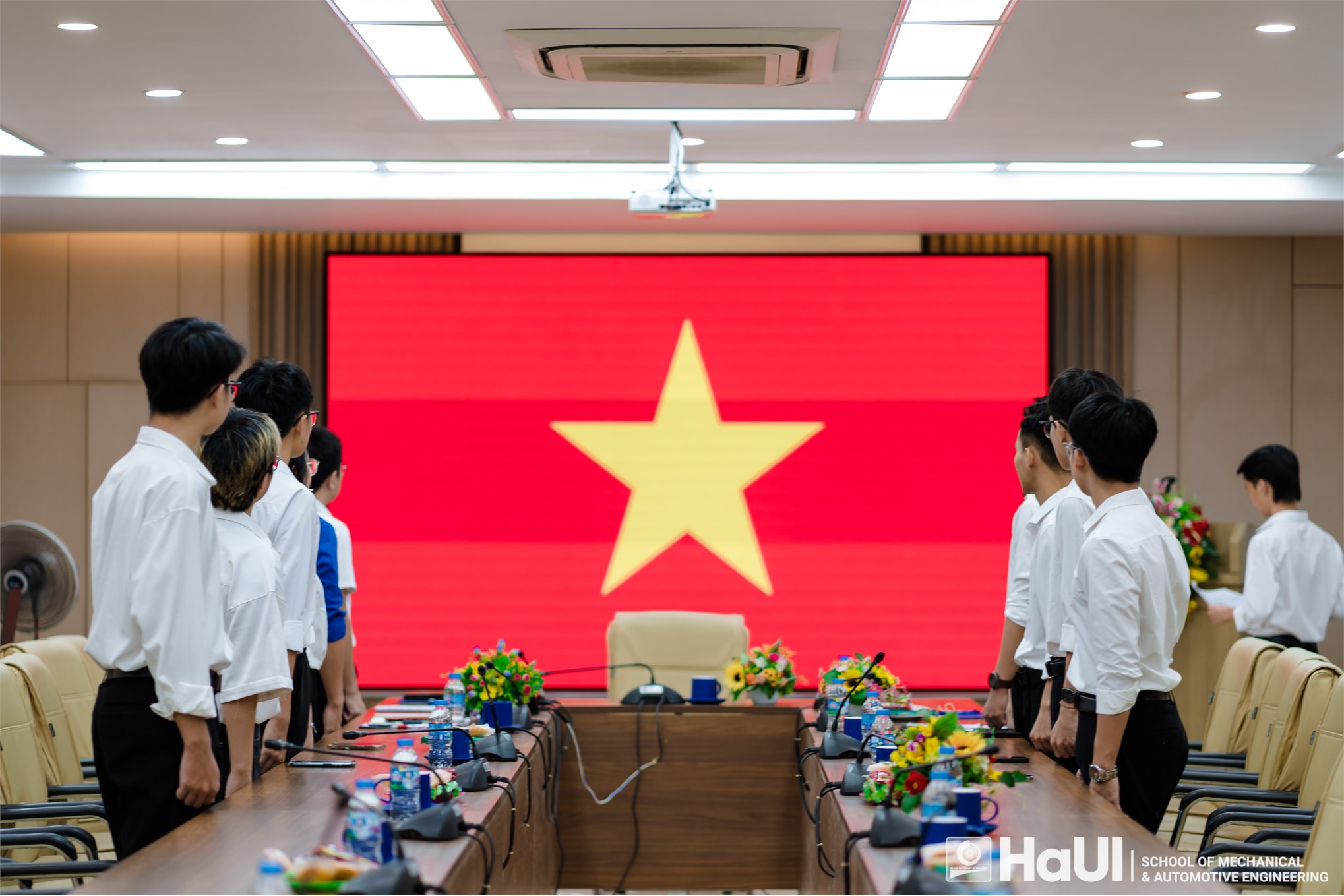 Hội nghị kiện toàn Ban Chấp hành và chức danh chủ chốt Liên chi Hội Sinh viên Trường Cơ khí - Ô tô khóa I, nhiệm kỳ 2025 – 2028