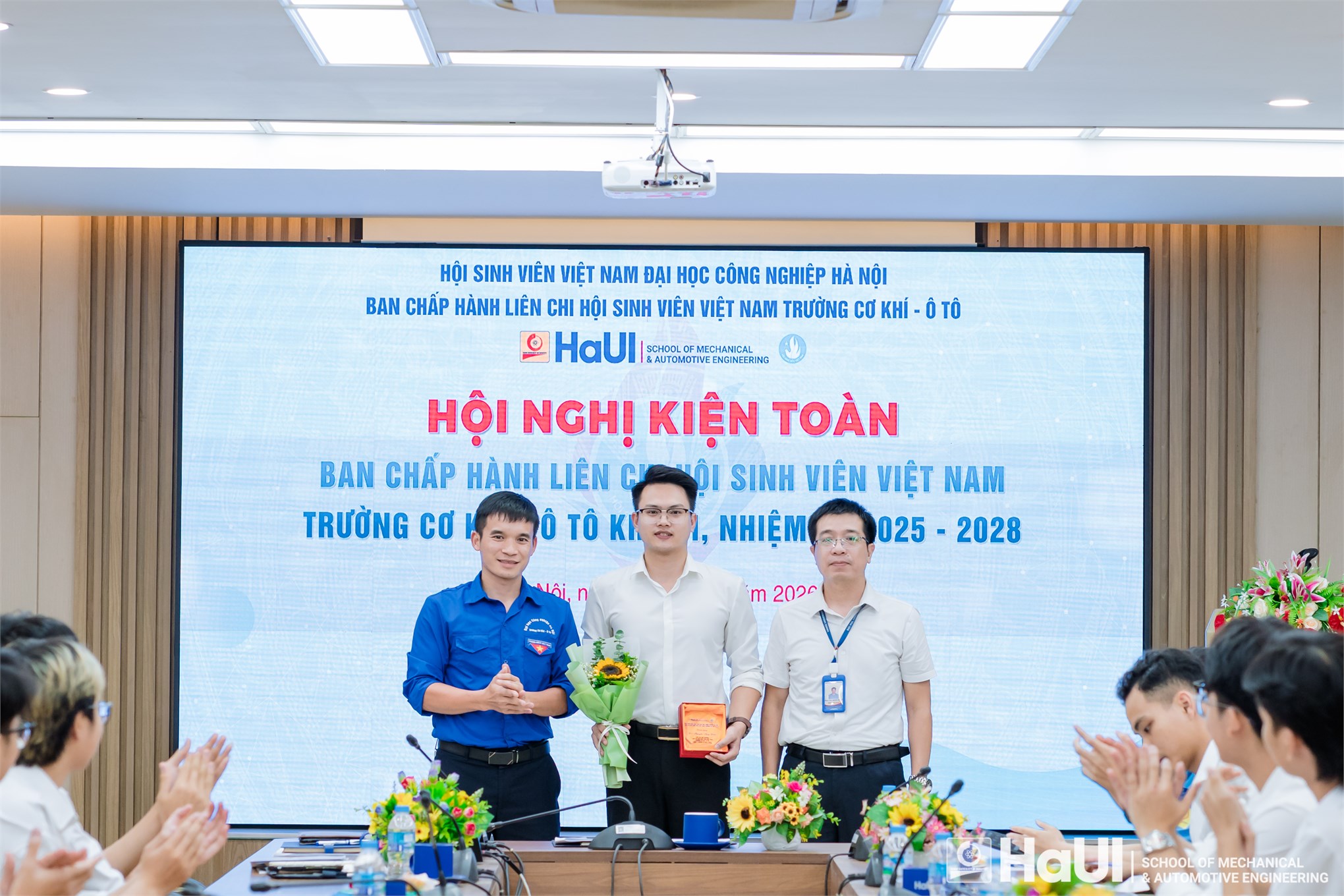 Hội nghị kiện toàn Ban Chấp hành và chức danh chủ chốt Liên chi Hội Sinh viên Trường Cơ khí - Ô tô khóa I, nhiệm kỳ 2025 – 2028