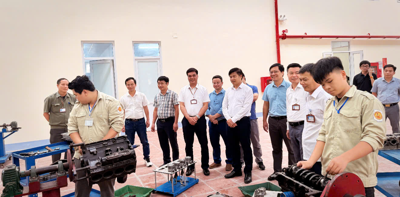 Trường Cơ khí – Ô tô, HaUI hợp tác với Trường Cao đẳng Tuyên Quang: khẳng định sứ mệnh đào tạo nguồn nhân lực trình độ cao