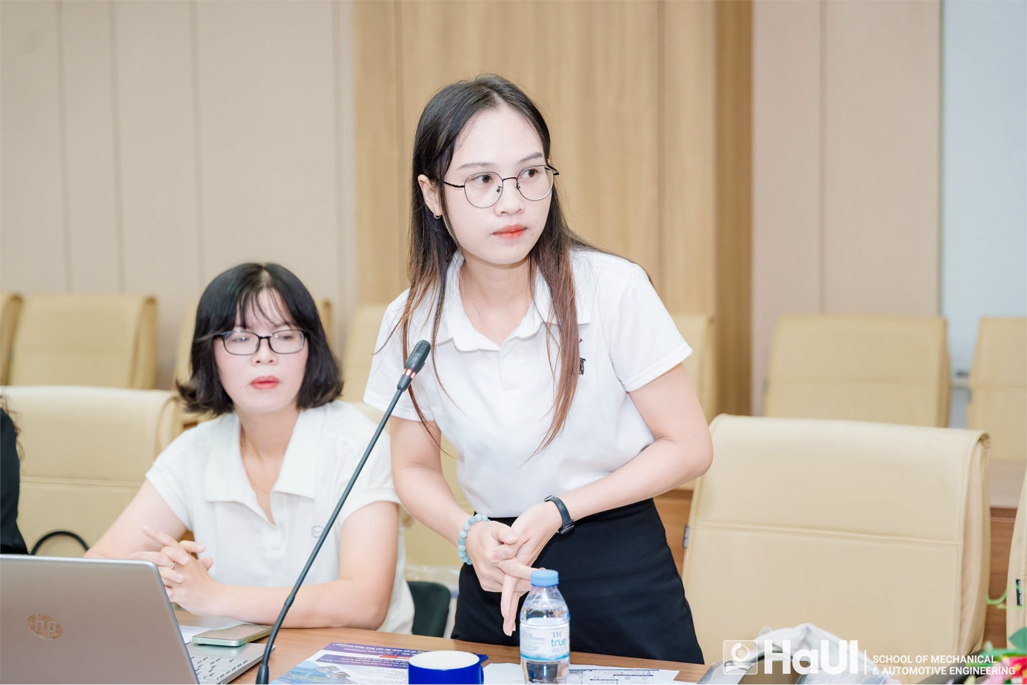 Bế giảng khóa đào tạo ngắn hạn tại Trường Cơ khí – Ô tô: “Lập trình và vận hành trung tâm gia công phay CNC 5 trục” và kết nối việc làm cho học viên sau đào tạo