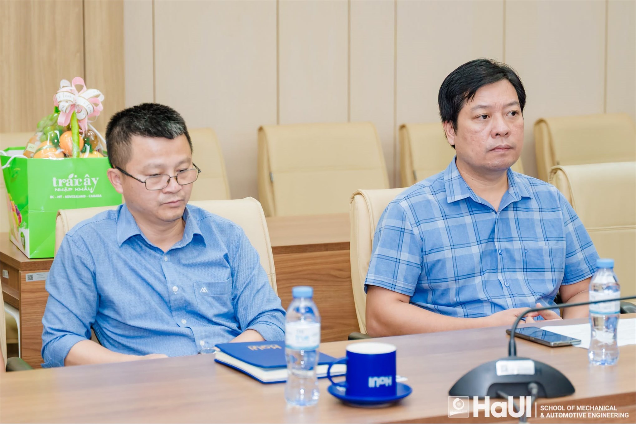 Bế giảng khóa đào tạo ngắn hạn tại Trường Cơ khí – Ô tô: “Lập trình và vận hành trung tâm gia công phay CNC 5 trục” và kết nối việc làm cho học viên sau đào tạo