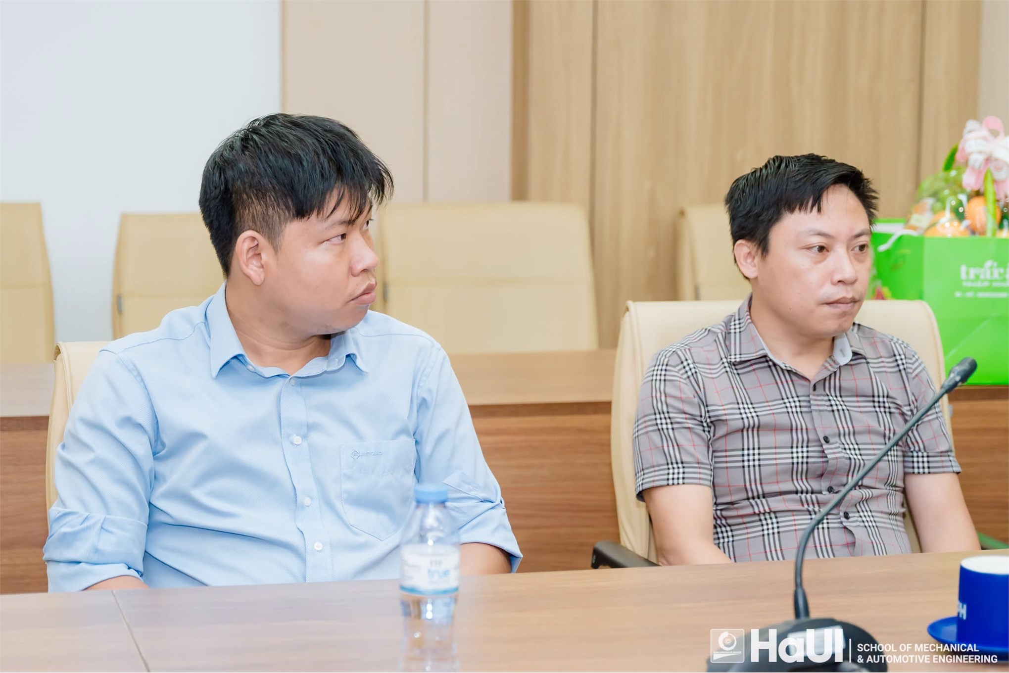 Bế giảng khóa đào tạo ngắn hạn tại Trường Cơ khí – Ô tô: “Lập trình và vận hành trung tâm gia công phay CNC 5 trục” và kết nối việc làm cho học viên sau đào tạo