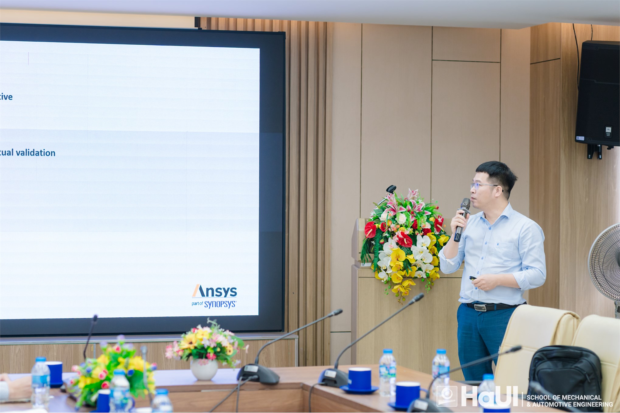 Tọa đàm “Ứng dụng trí tuệ nhân tạo và mô phỏng số”: Đón đầu xu hướng công nghệ trong ngành Công nghệ kỹ thuật Ô tô