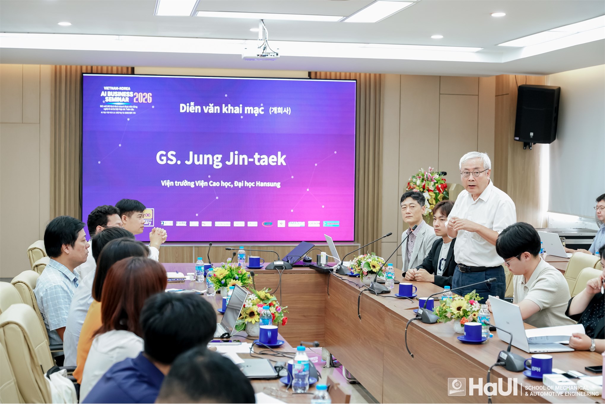 Trường Cơ khí - Ô tô, HaUI hợp tác với Đại học Hansung (Hàn Quốc): Thúc đẩy ứng dụng trí tuệ nhân tạo trong sản xuất và chuyển đổi số doanh nghiệp