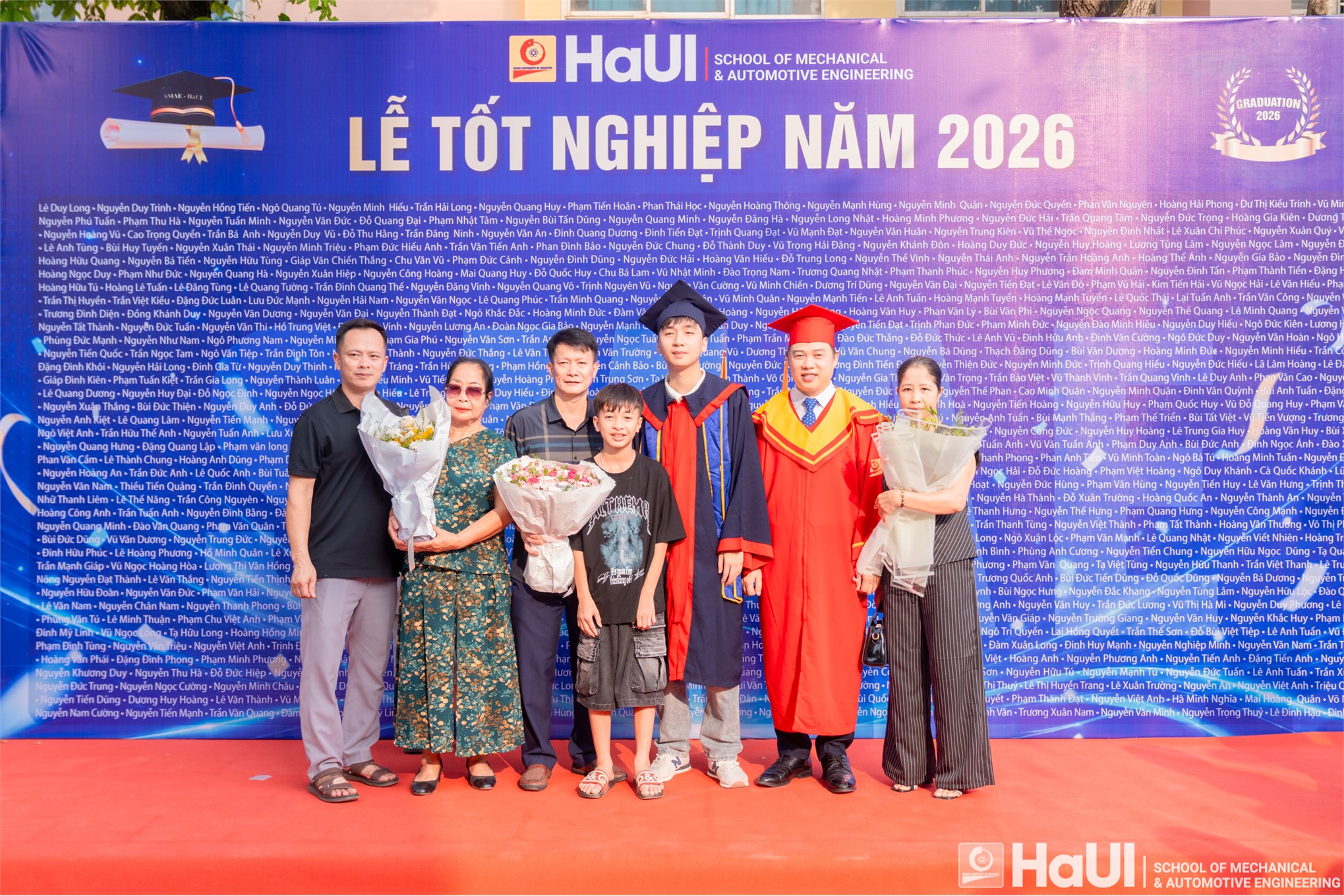 Lễ Tốt nghiệp 2026 Trường Cơ khí - Ô tô: Dấu mốc trưởng thành, khởi đầu hành trình vươn xa