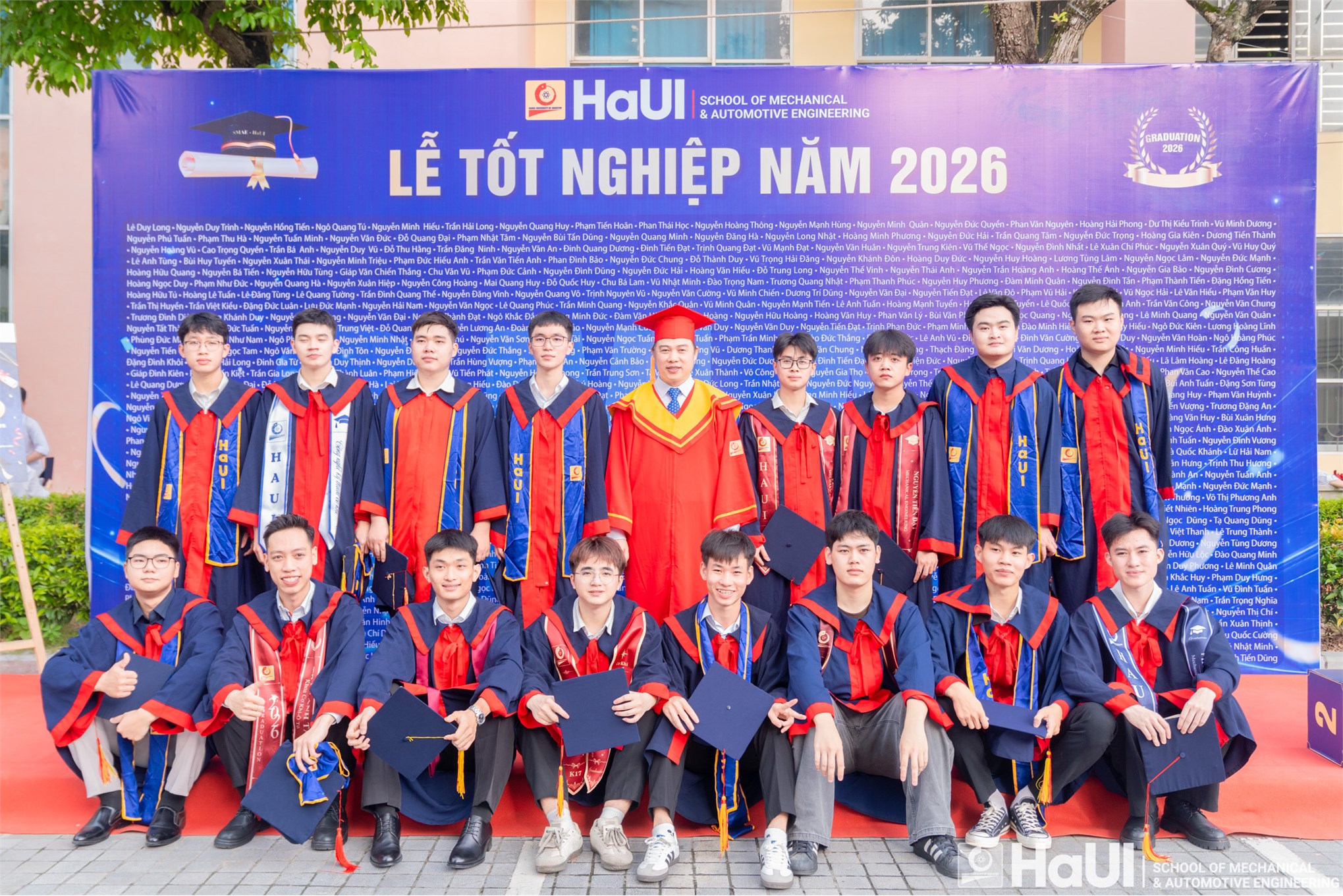 Lễ Tốt nghiệp 2026 Trường Cơ khí - Ô tô: Dấu mốc trưởng thành, khởi đầu hành trình vươn xa