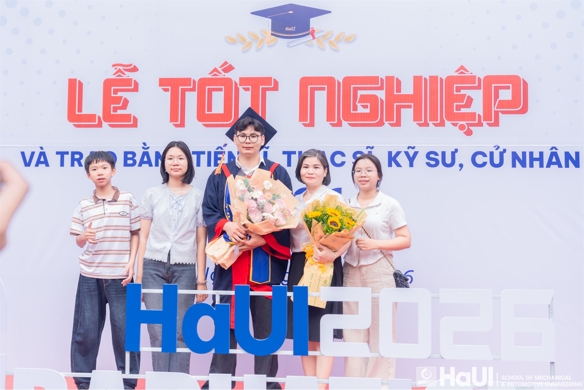 Lễ Tốt nghiệp 2026 Trường Cơ khí - Ô tô: Dấu mốc trưởng thành, khởi đầu hành trình vươn xa