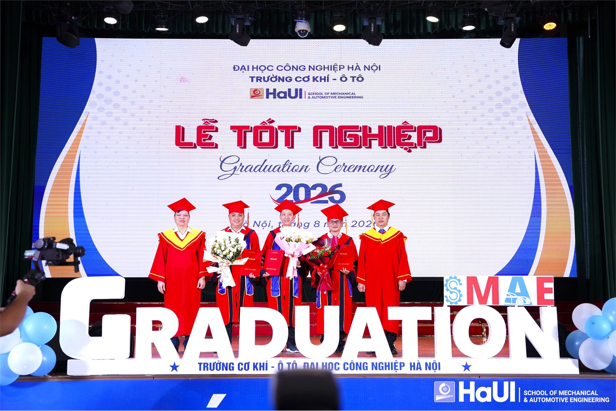 Lễ Tốt nghiệp 2026 Trường Cơ khí - Ô tô: Dấu mốc trưởng thành, khởi đầu hành trình vươn xa