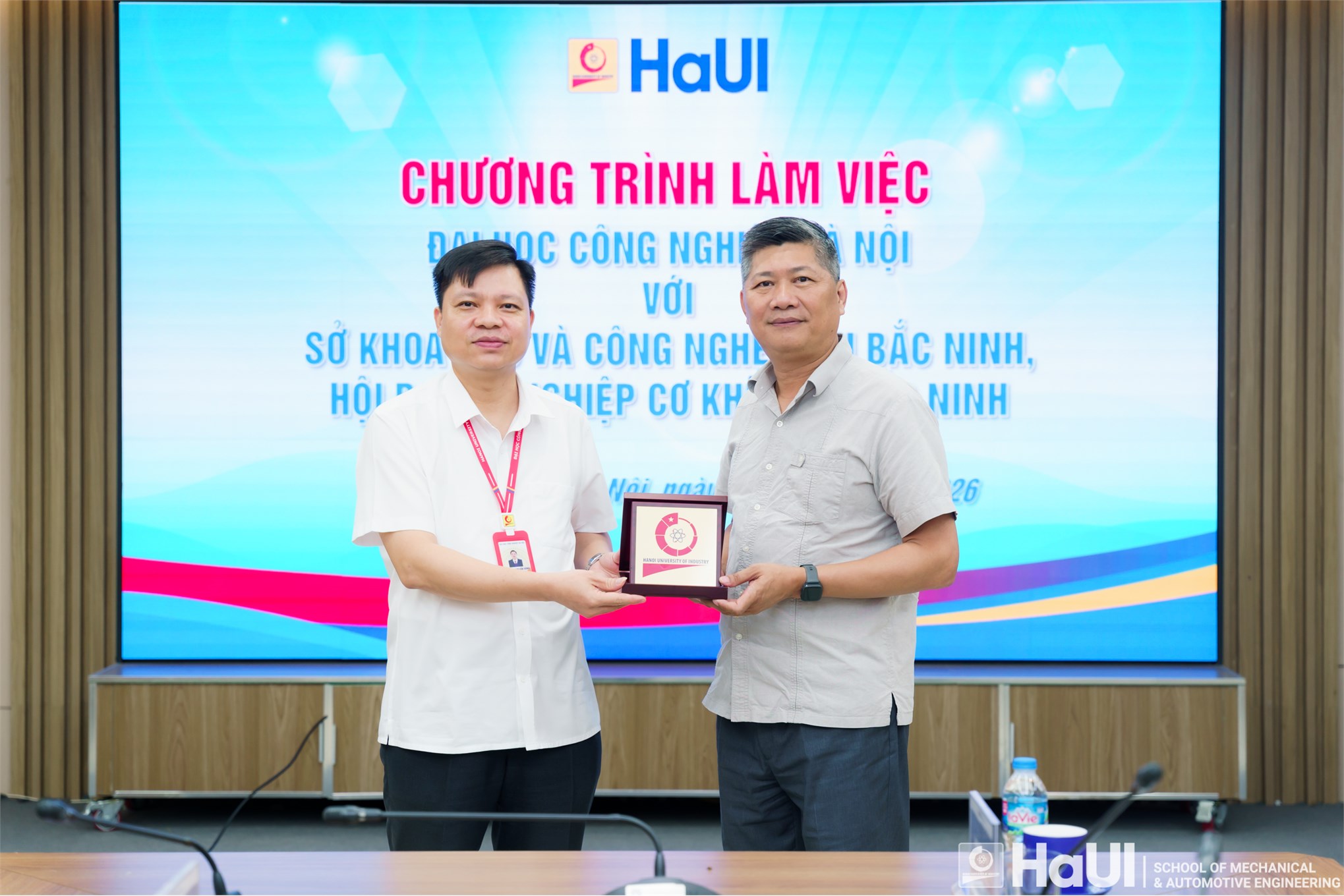 School of Mechanical and Automotive Engineering, HaUI promotes cooperation with Department of Science and Technology of Bac Ninh province and the mechanical engineering business community