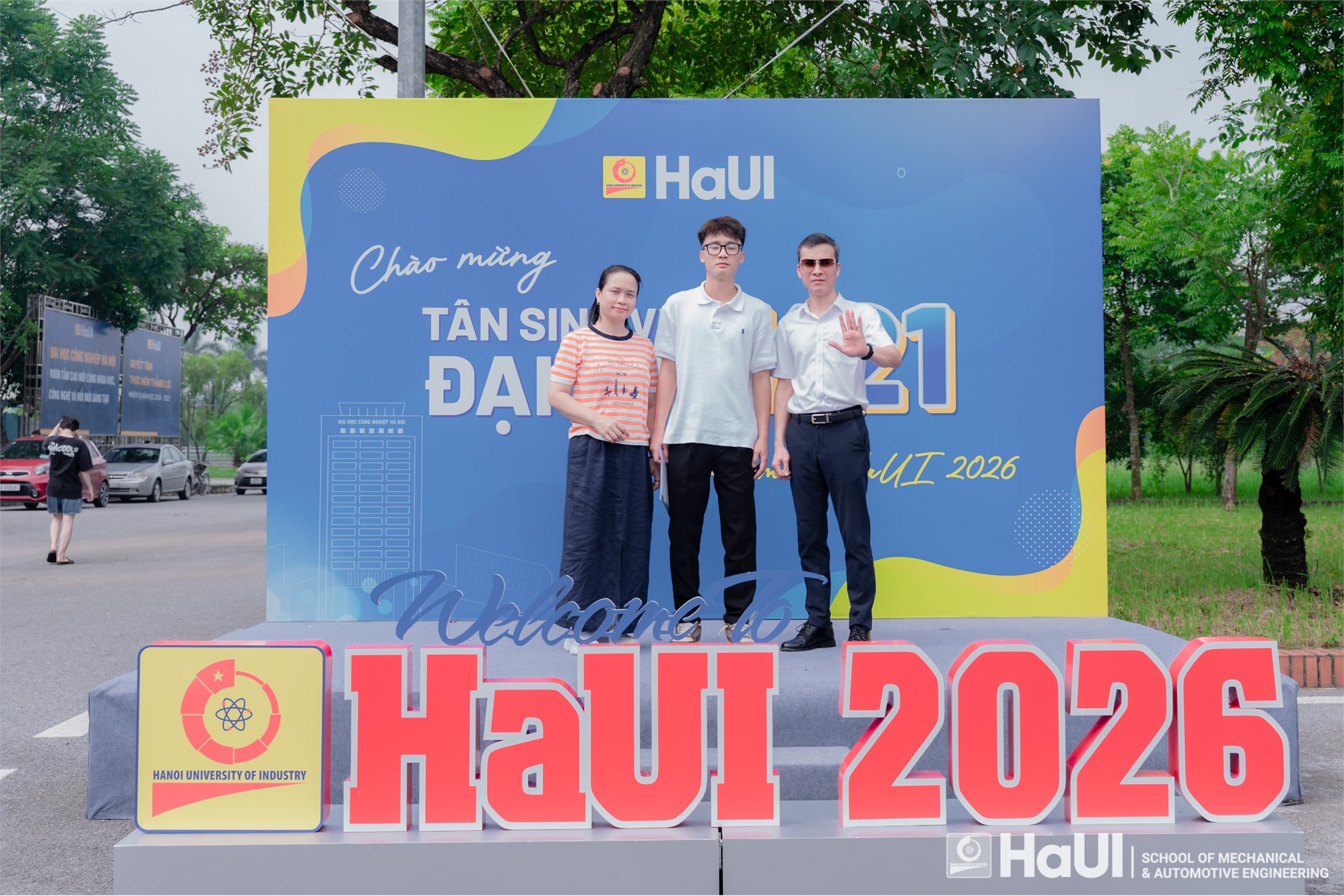 Chào đón tân sinh viên K21 Trường Cơ khí – Ô tô: Khởi đầu hành trình tri thức, kiến tạo tương lai