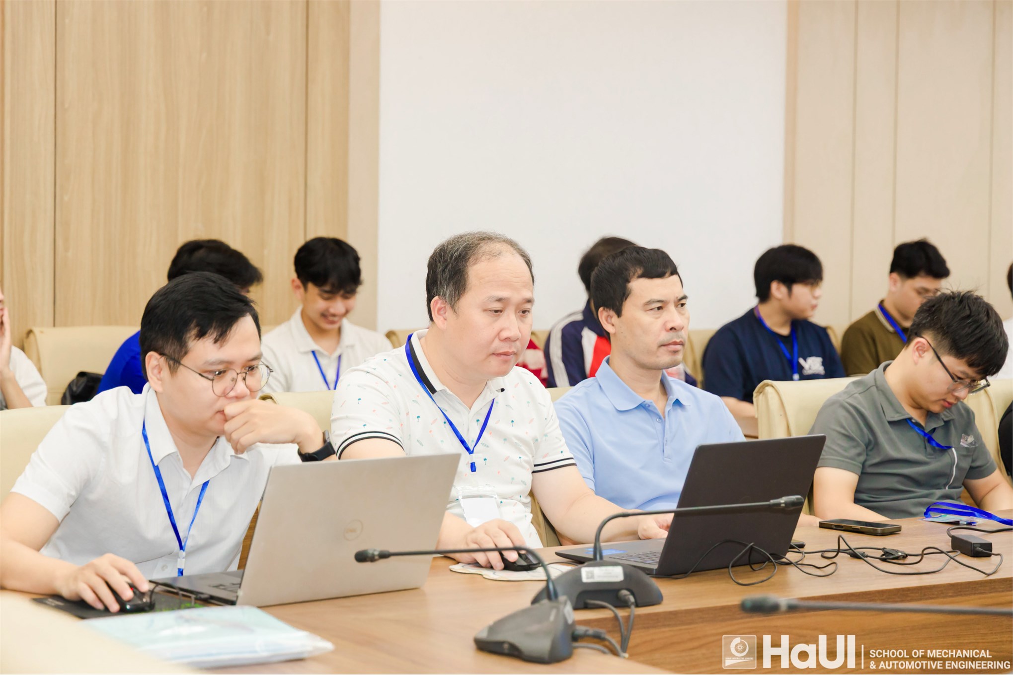 Hội thảo học thuật: “Xe năng lượng mới” – Thúc đẩy hợp tác và phát triển bền vững