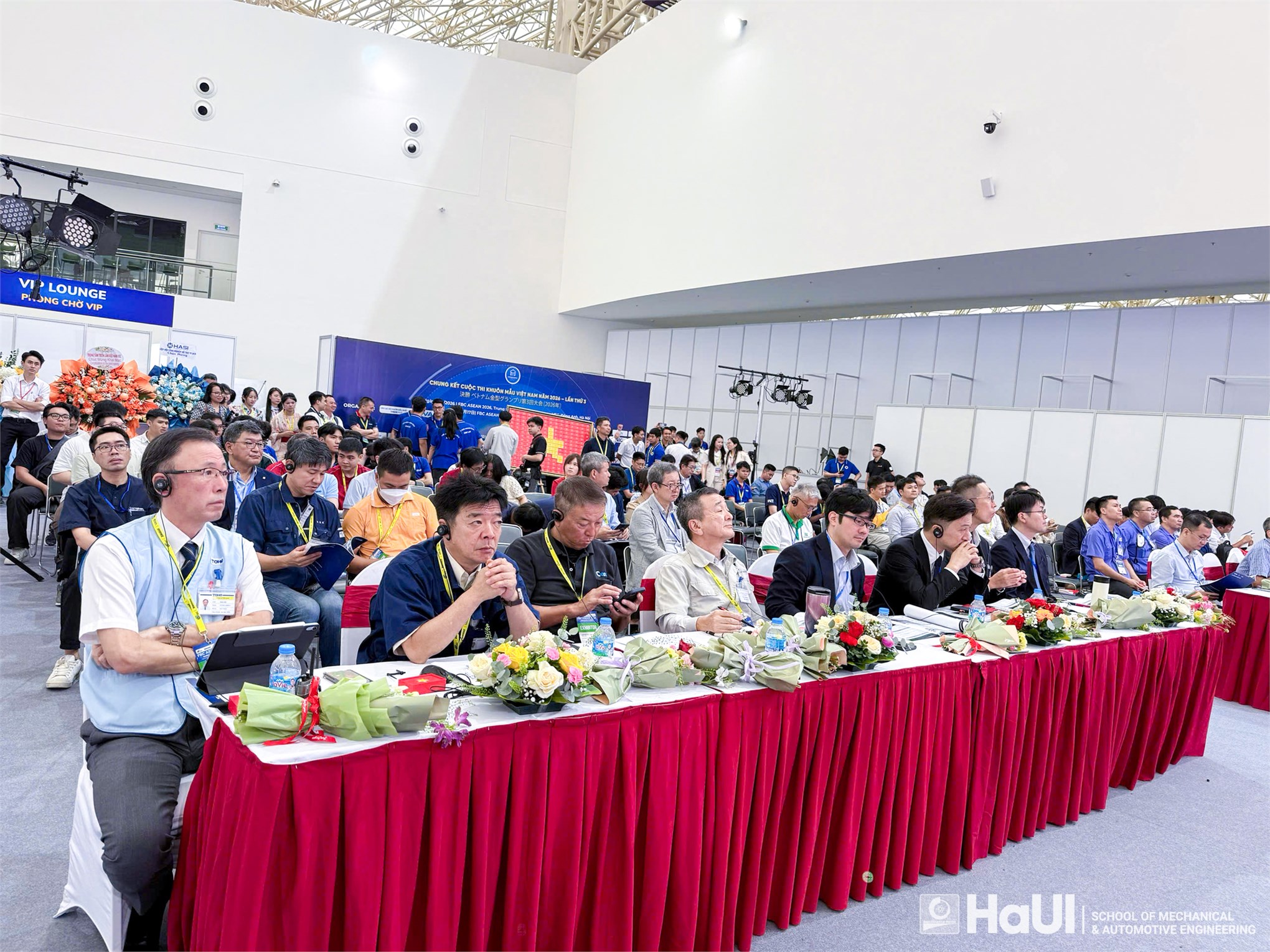 Sinh viên Trường Cơ khí – Ô tô tỏa sáng tại Chung kết Cuộc thi Khuôn mẫu Việt Nam lần thứ 3 (Vietnam Mold Grand Prix 2026)
