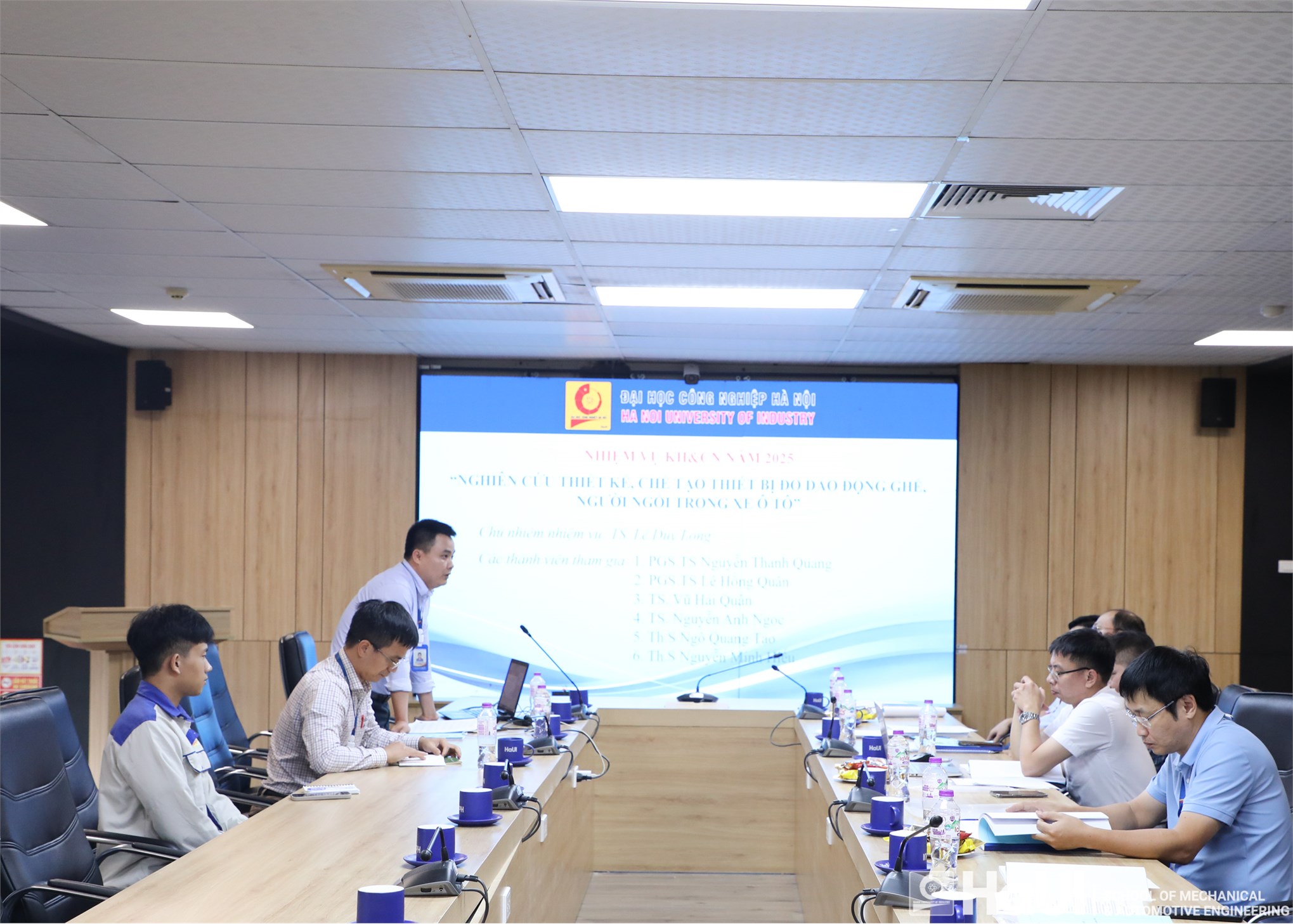 Nghiệm thu đề tài KH&CN cấp cơ sở: Nghiên cứu thiết kế, chế tạo thiết bị đo dao động ghế, người ngồi trong xe ô tô