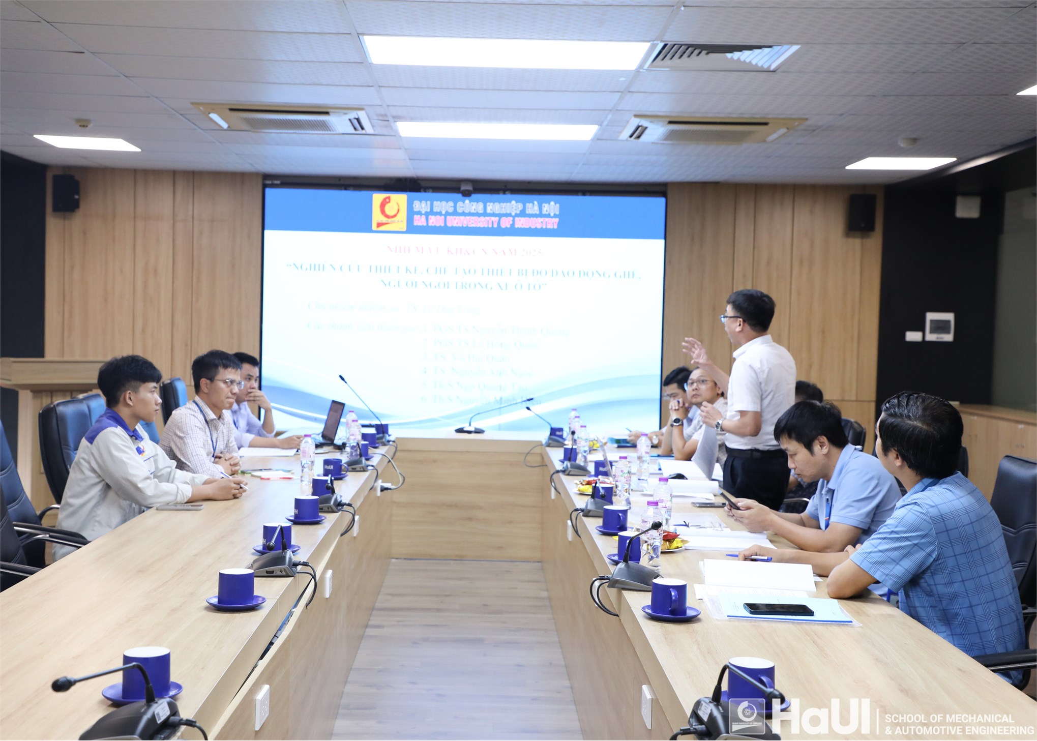 Nghiệm thu đề tài KH&CN cấp cơ sở: Nghiên cứu thiết kế, chế tạo thiết bị đo dao động ghế, người ngồi trong xe ô tô