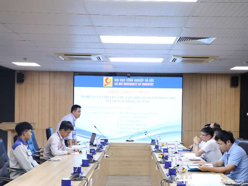 Nghiệm thu đề tài KH&CN cấp cơ sở: Nghiên cứu thiết kế, chế tạo thiết bị đo dao động ghế, người ngồi trong xe ô tô